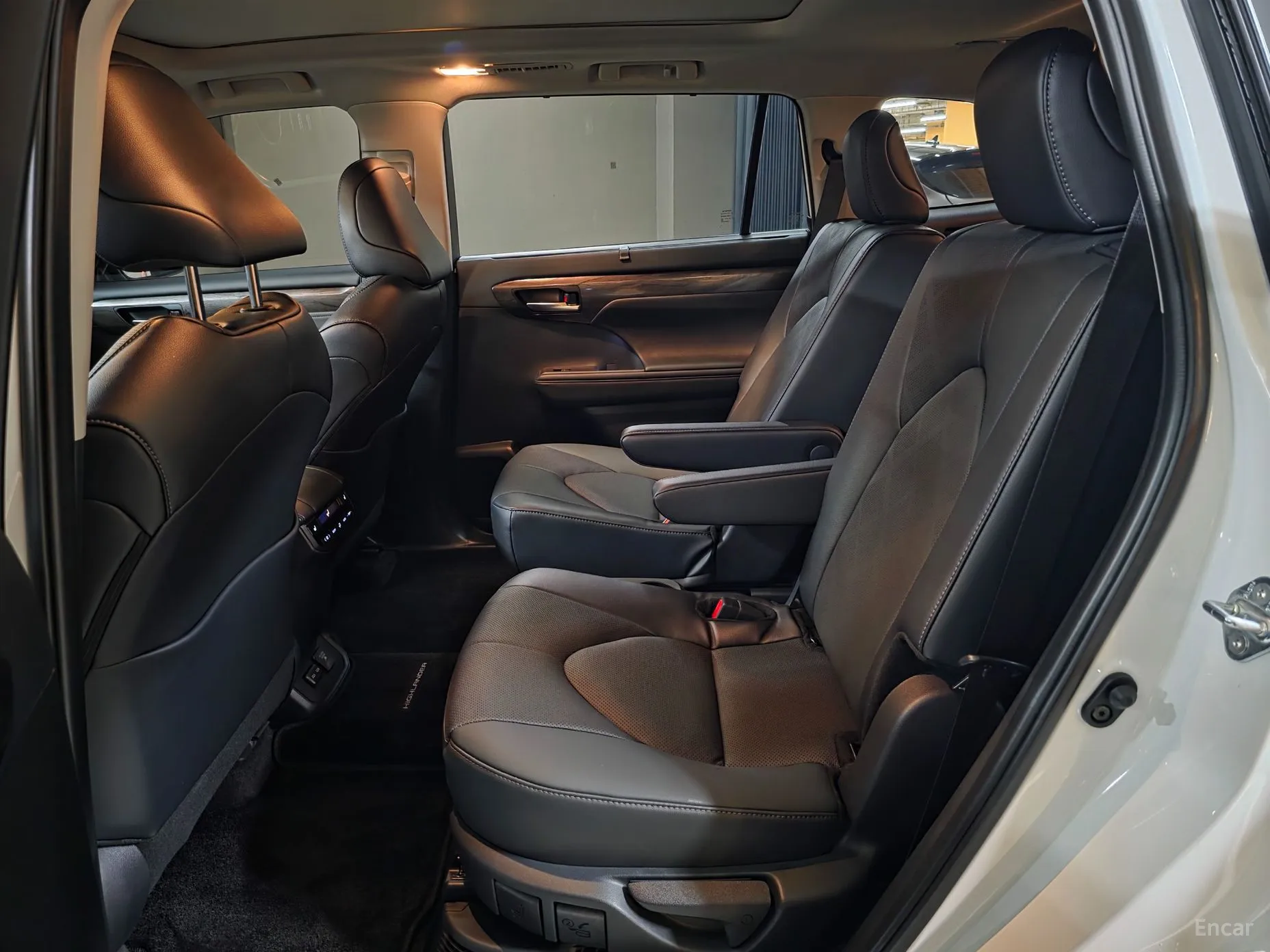 Toyota Highlander 4th generation превью 15