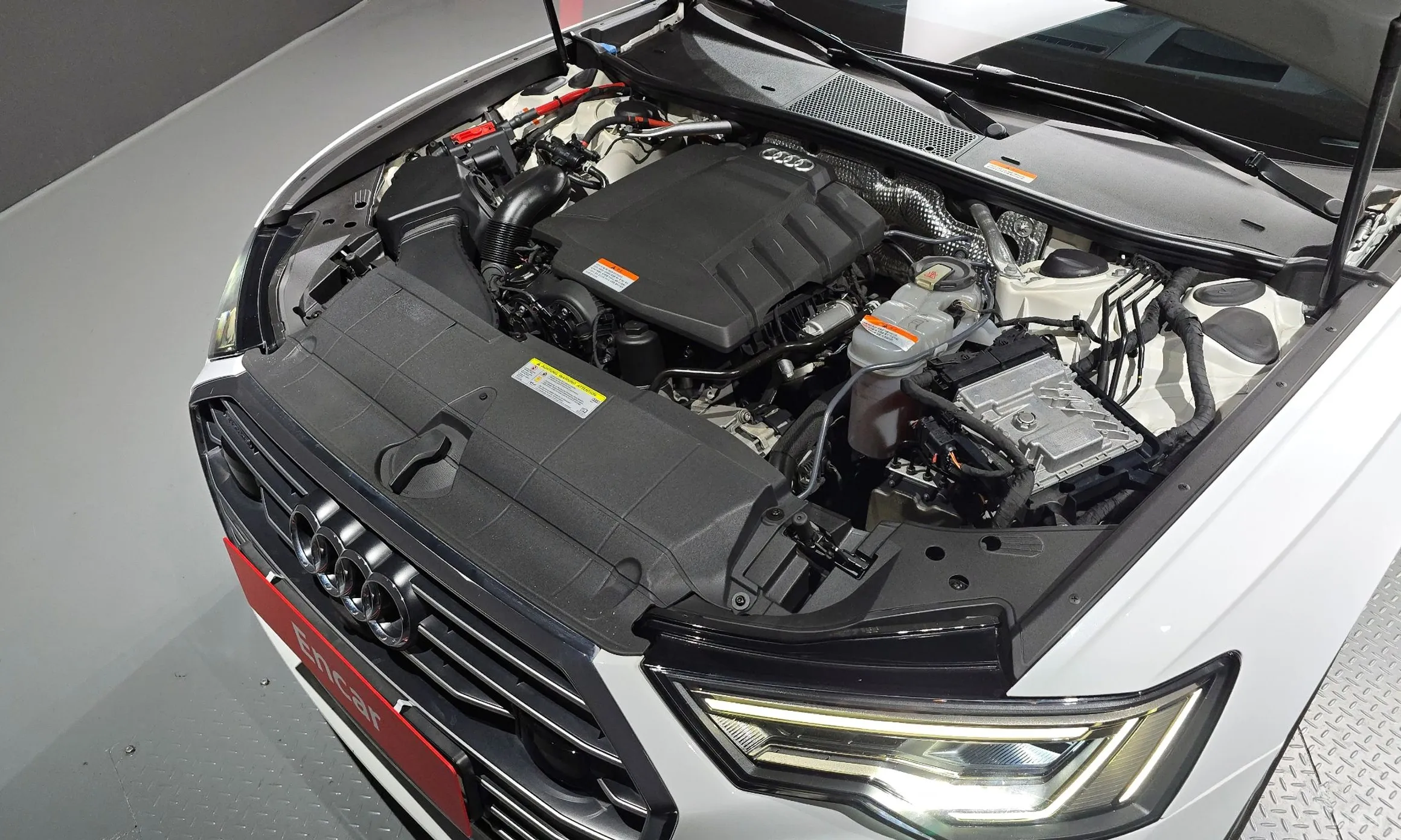 Audi A6 (C8) превью 6