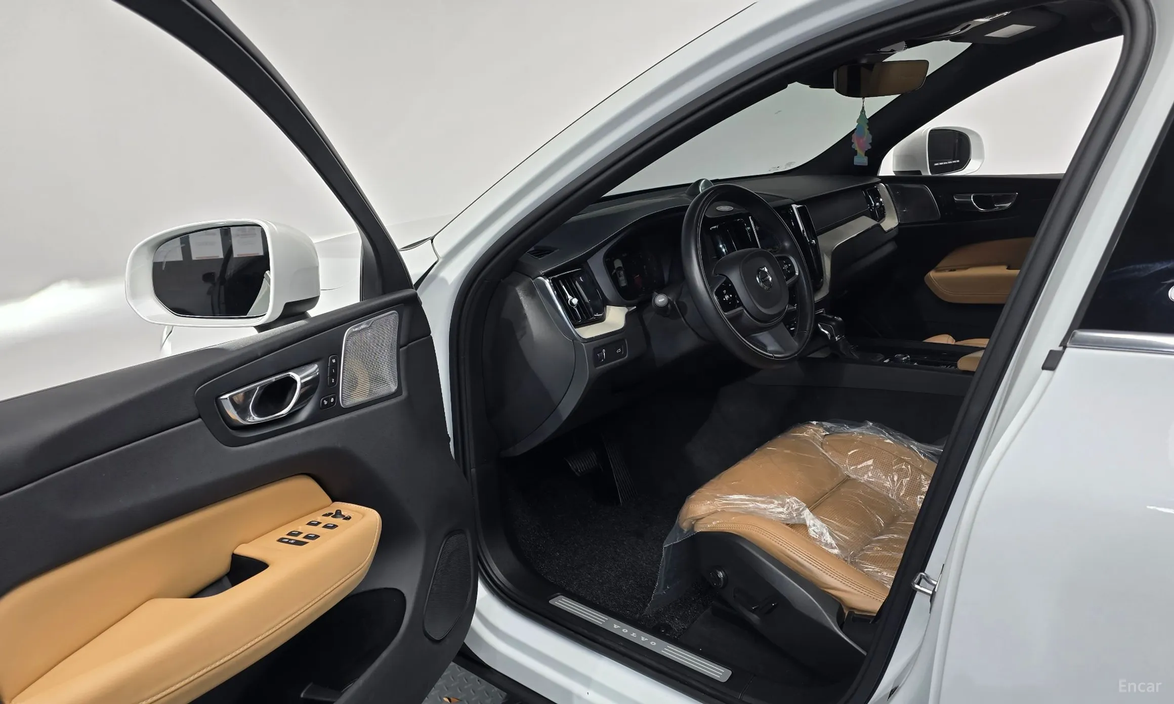 Volvo XC60 Gen 2 превью 10