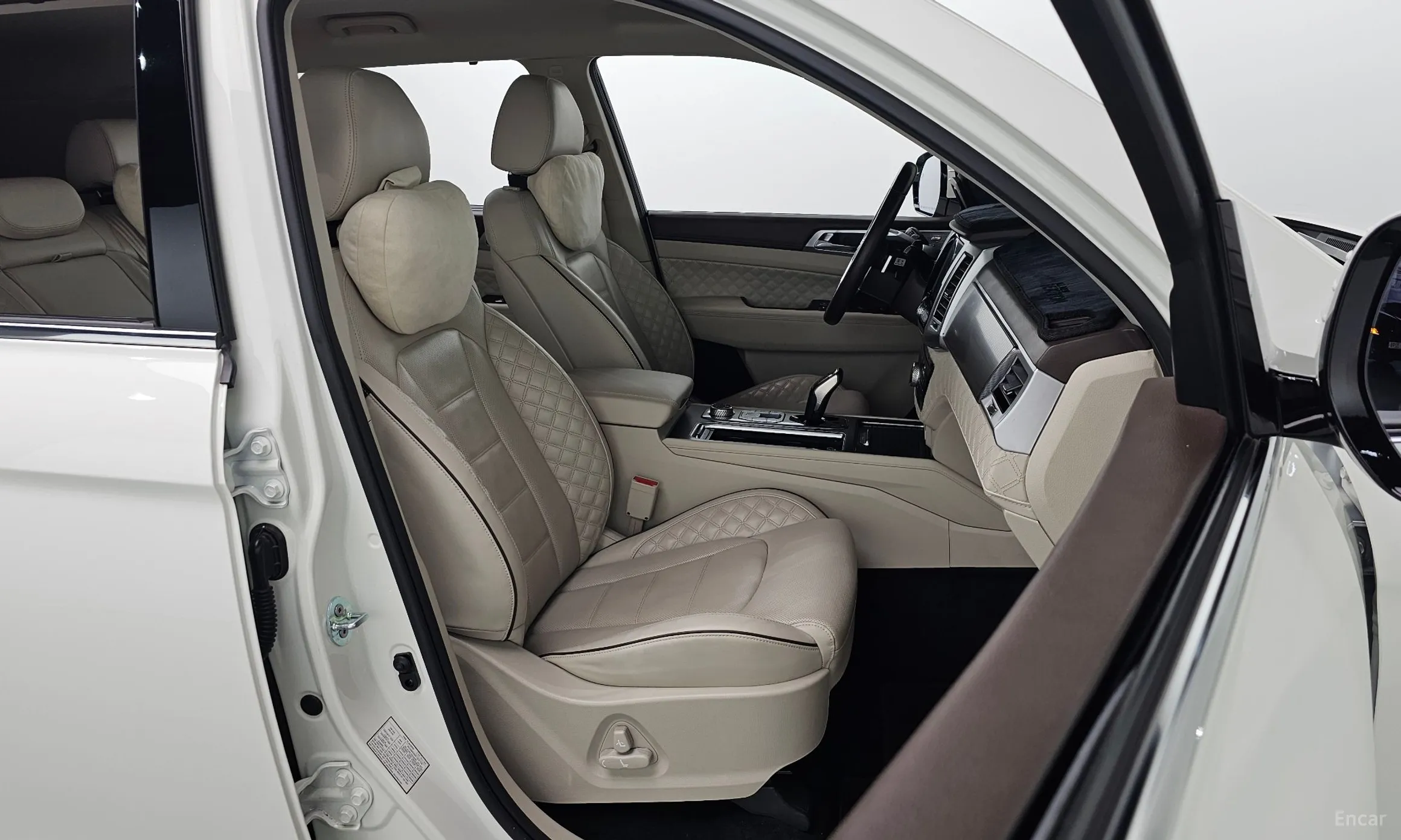 KG Mobility (SsangYong) Rexton превью 10