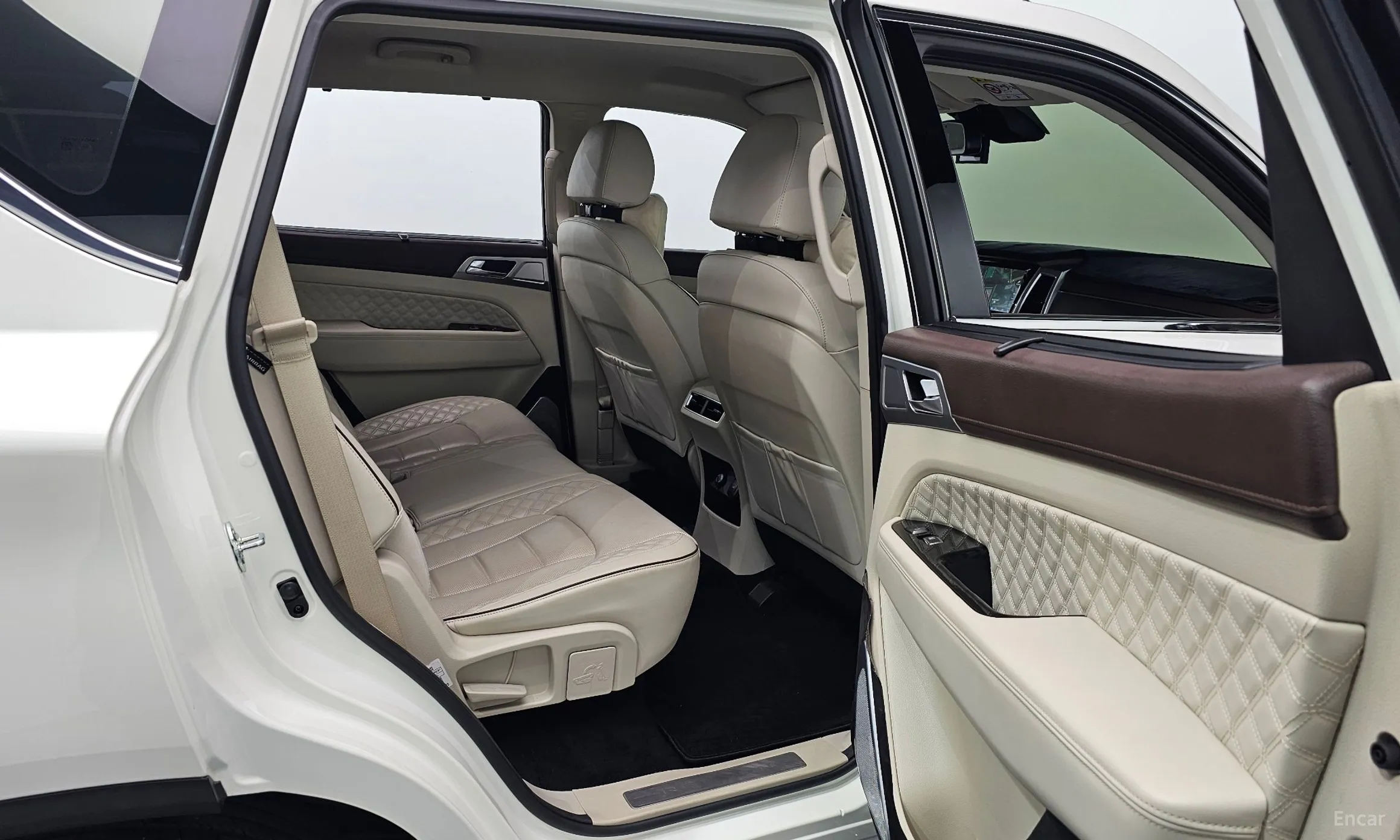 KG Mobility (SsangYong) Rexton превью 11