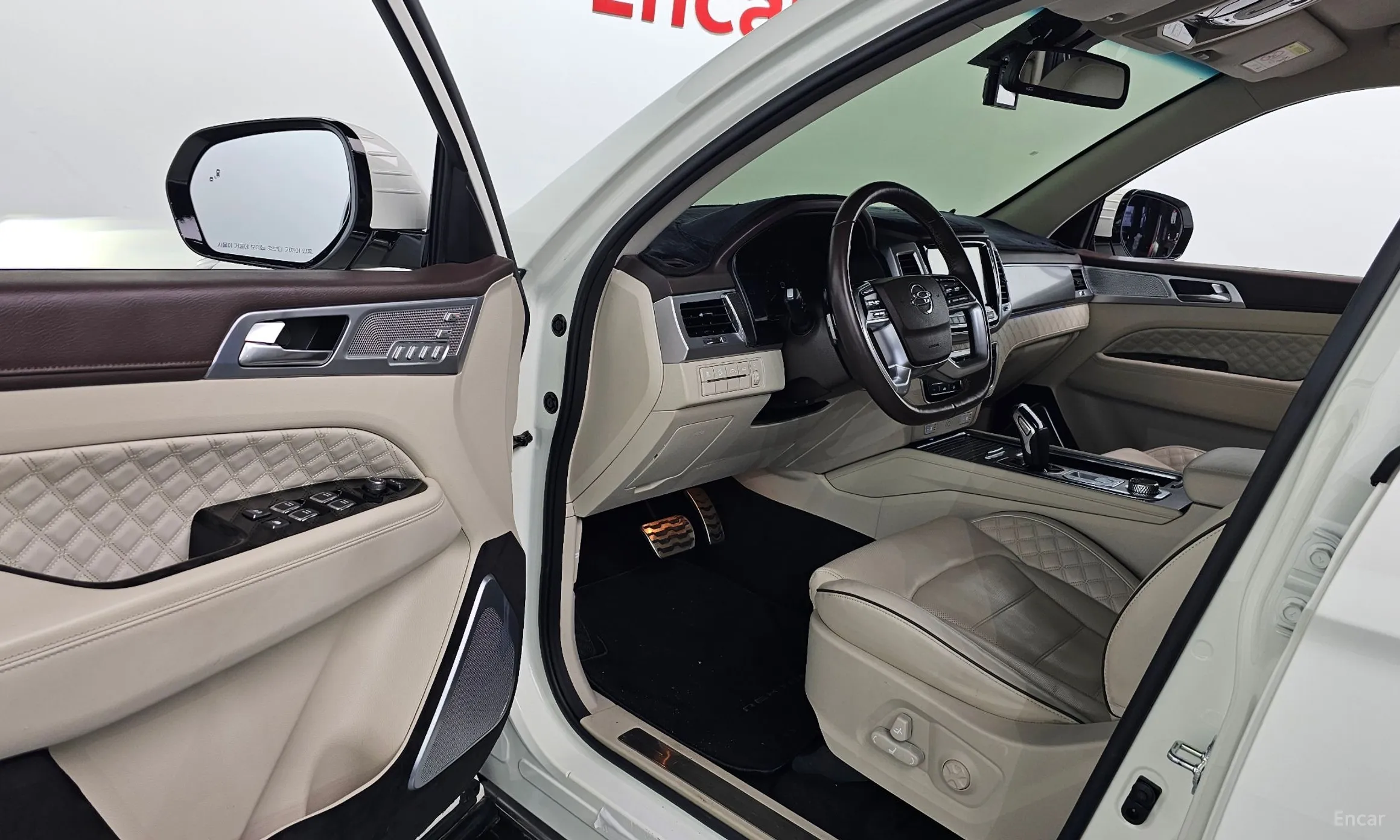 KG Mobility (SsangYong) Rexton превью 12