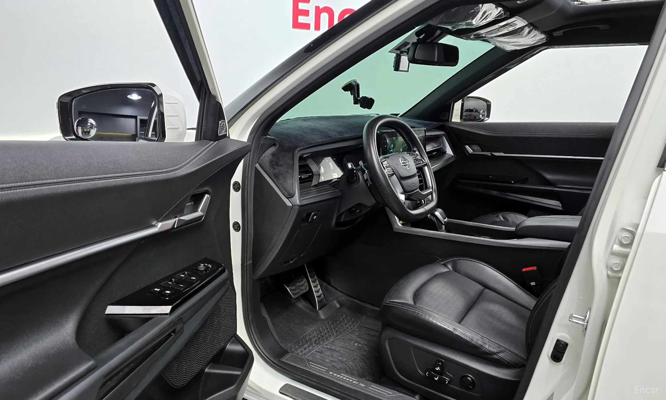 KG Mobility (SsangYong) Torres превью 11