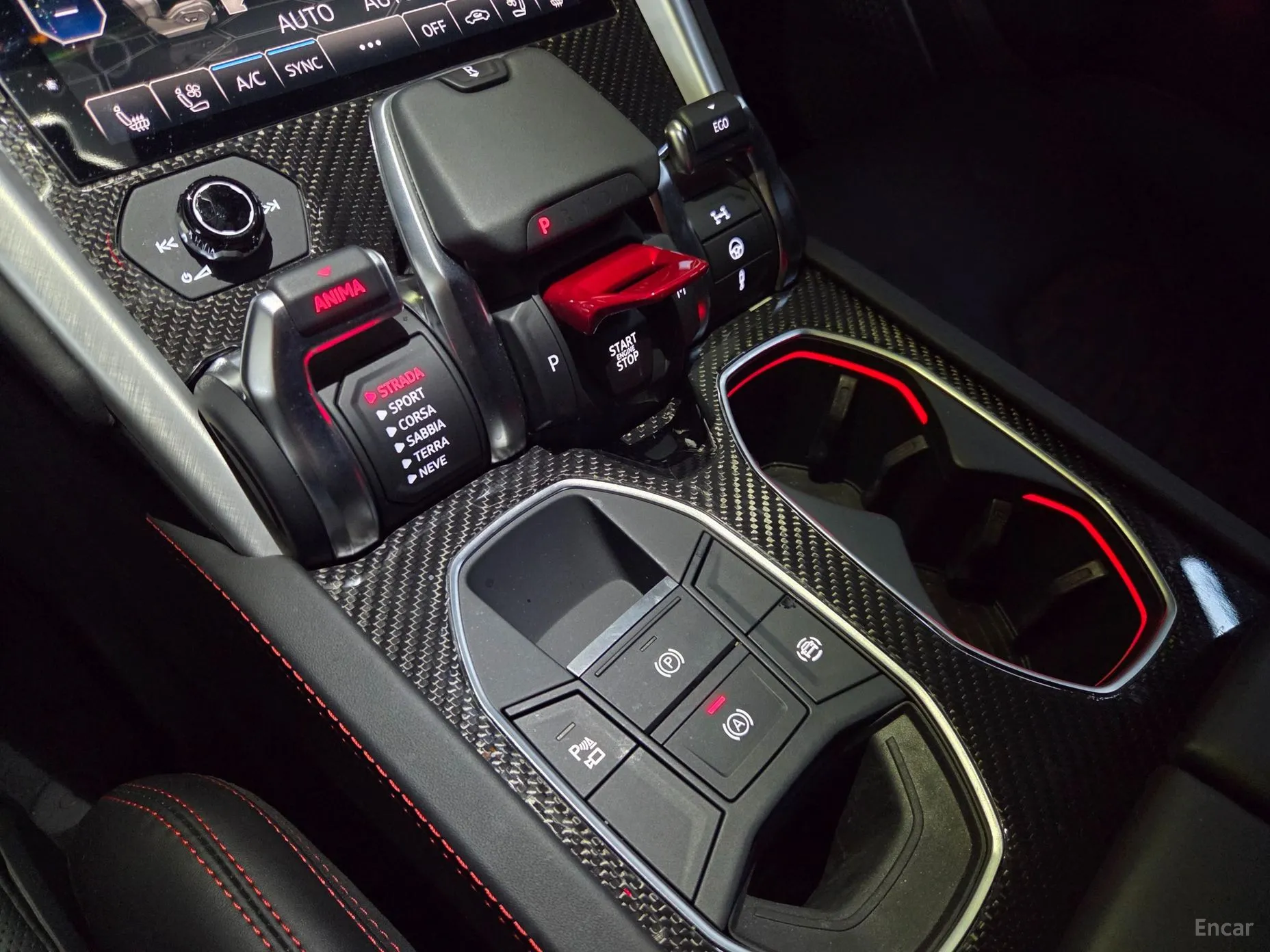 Lamborghini Urus превью 14