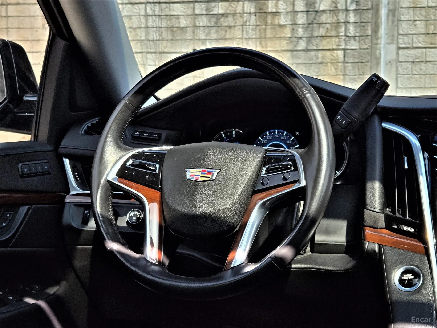 Cadillac Escalade превью 11