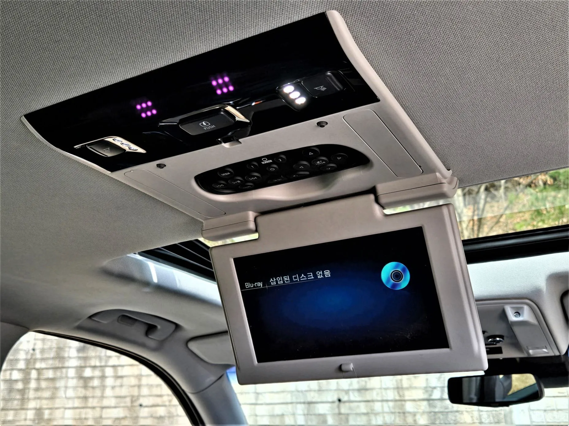 Cadillac Escalade превью 16