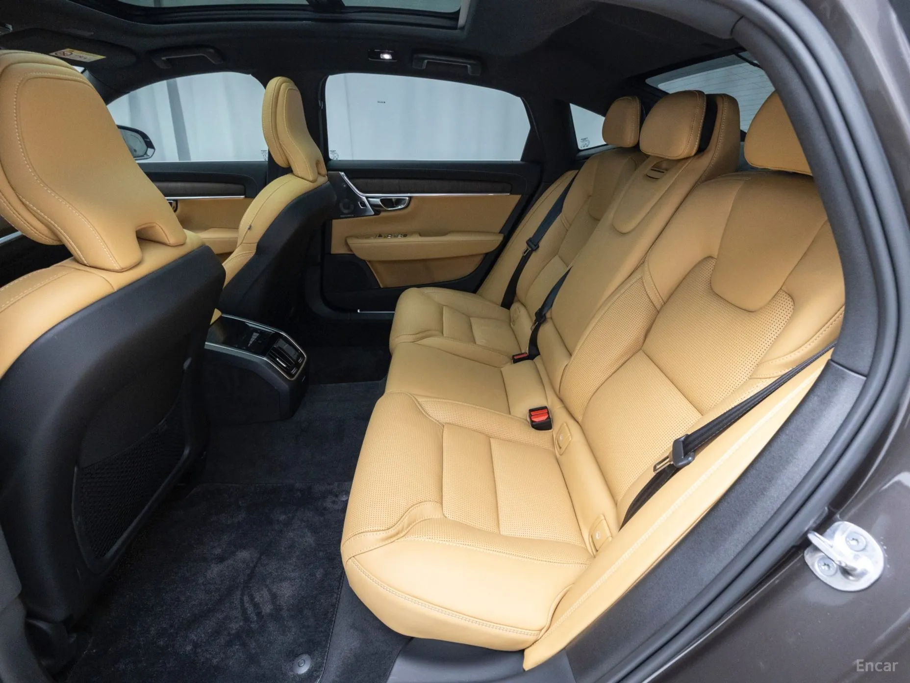 Volvo S90 превью 11