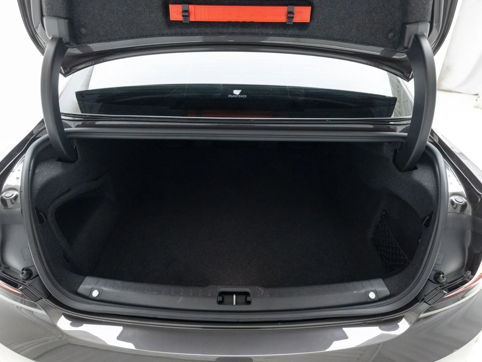 Volvo S90 превью 17
