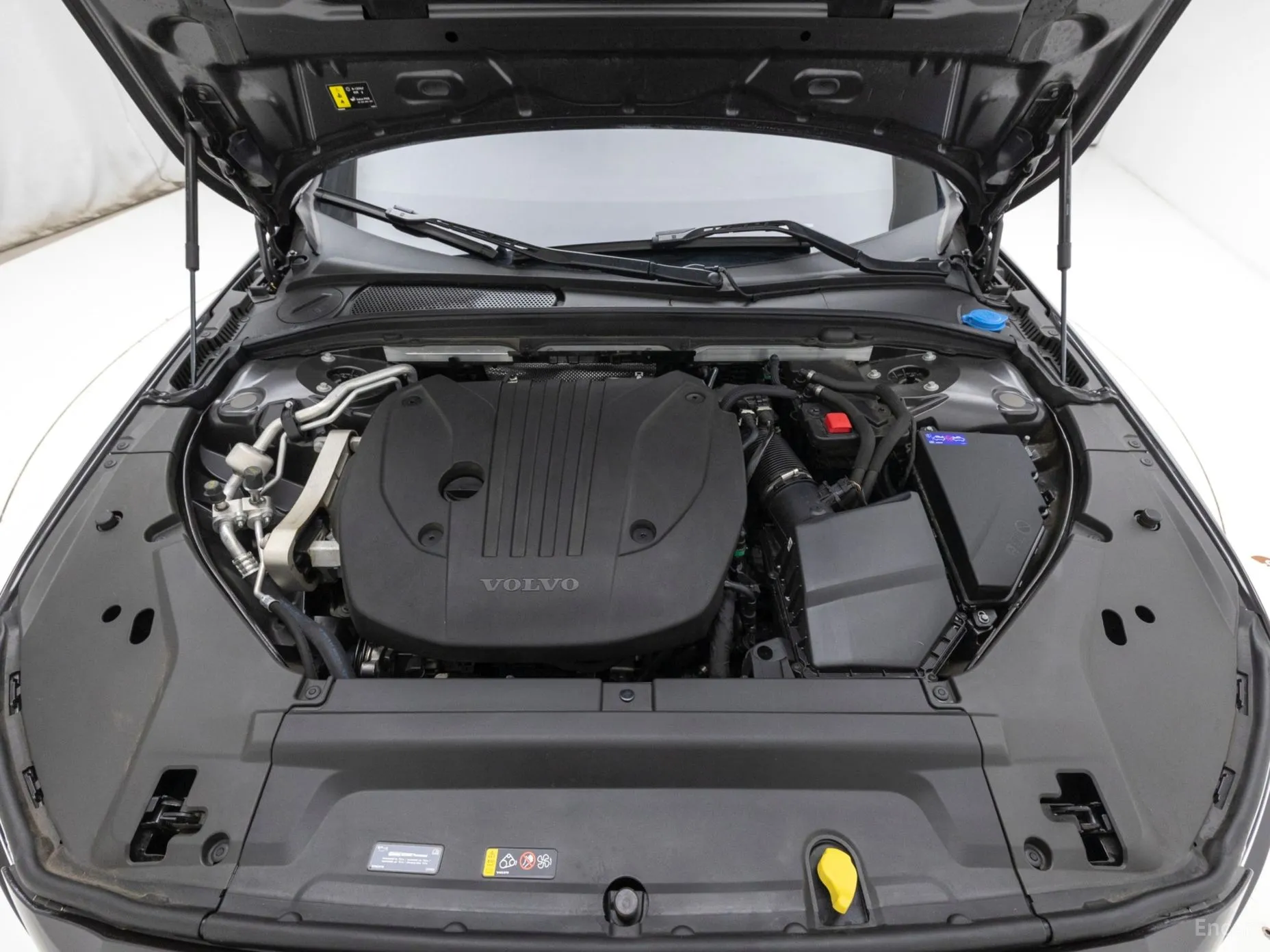 Volvo S90 превью 6