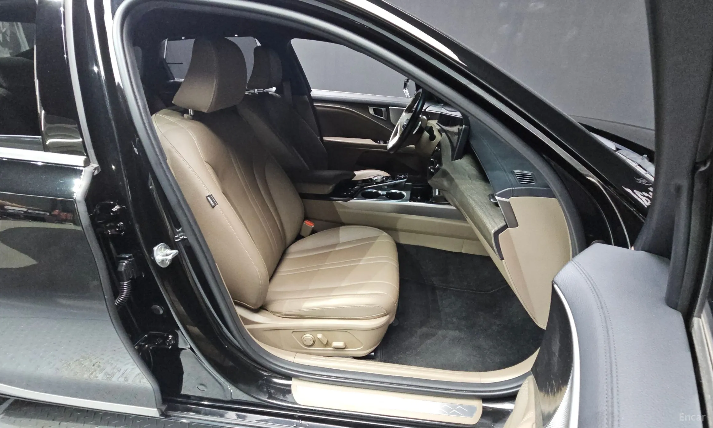 Kia K8 превью 11