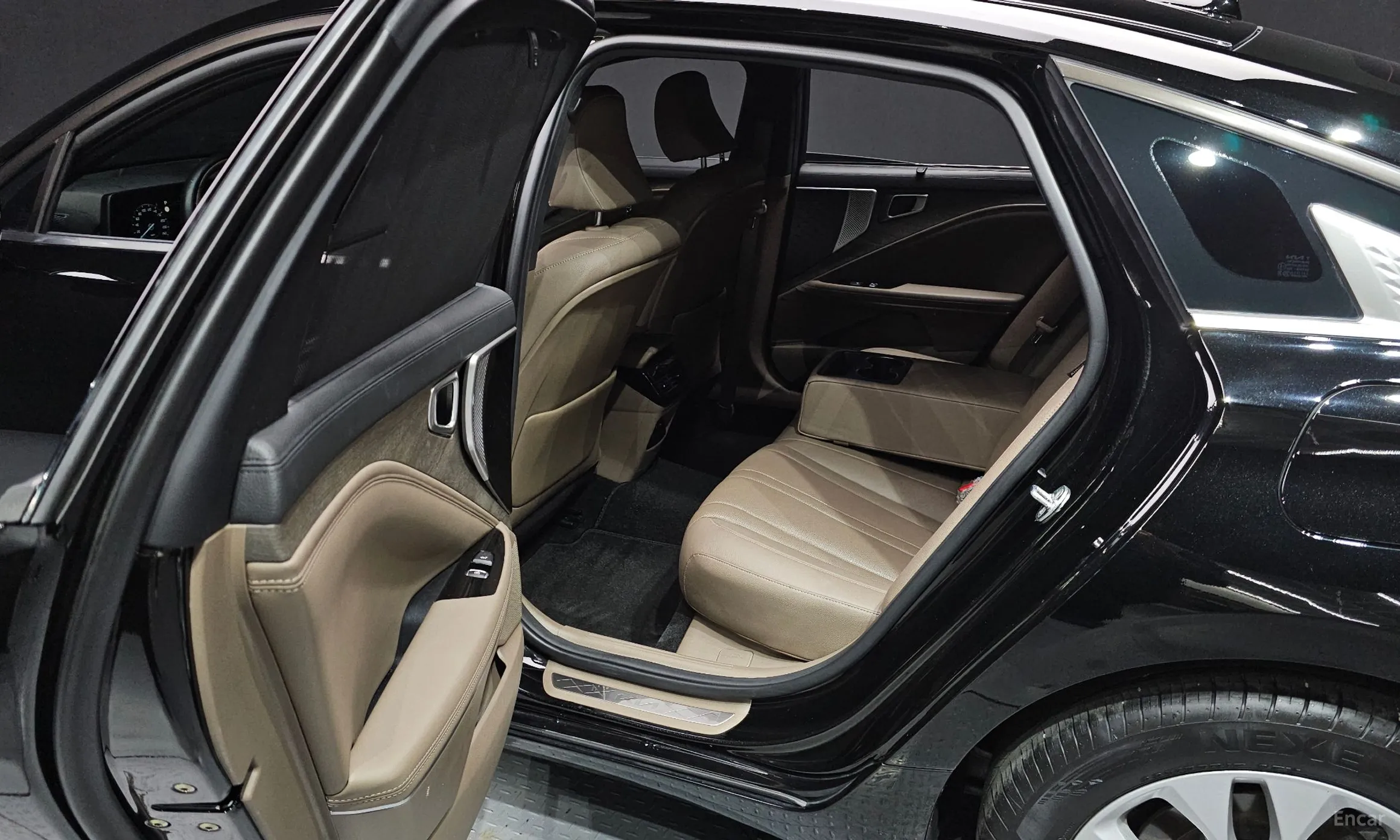 Kia K8 превью 12