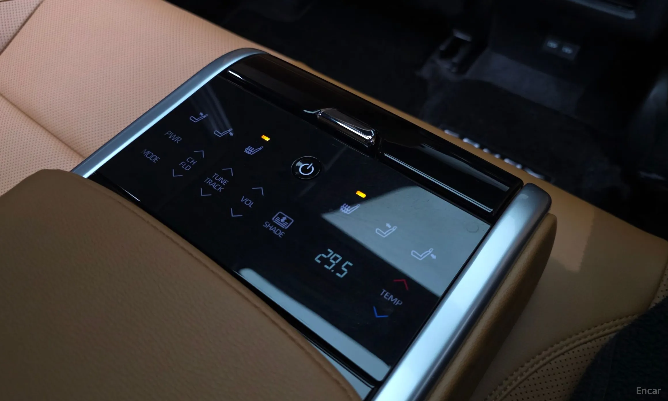 Toyota Camry (XV80) превью 18