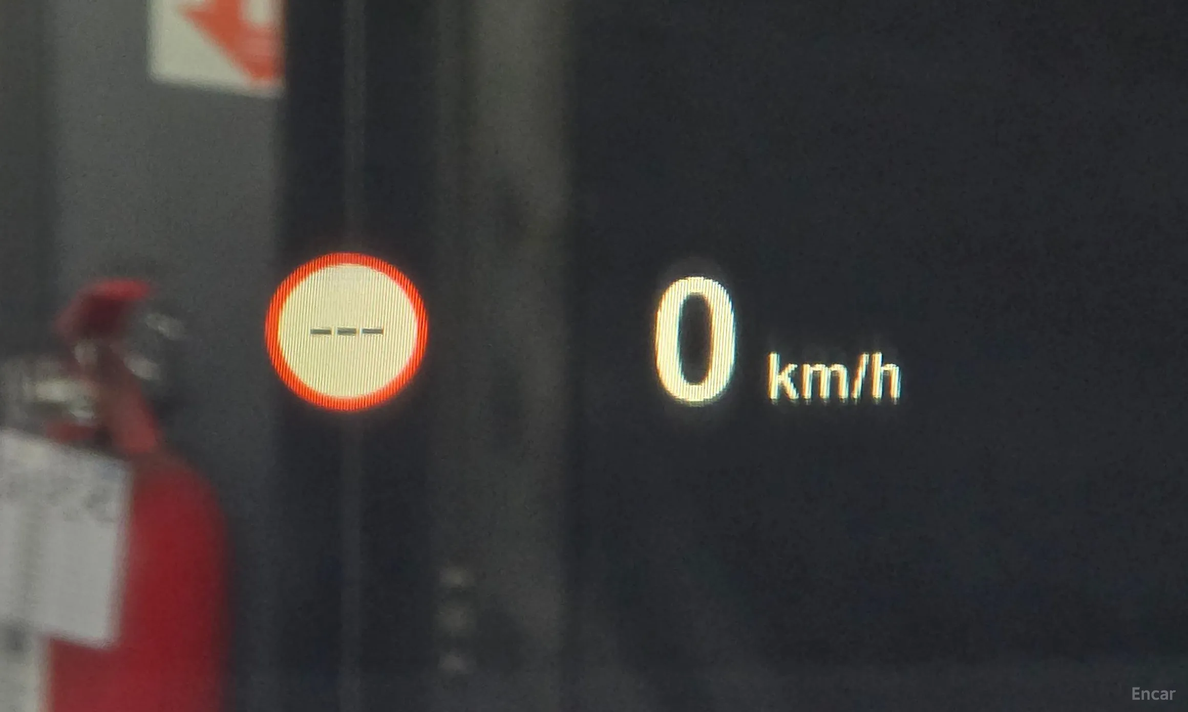 BMW 5 Series (F10) превью 15