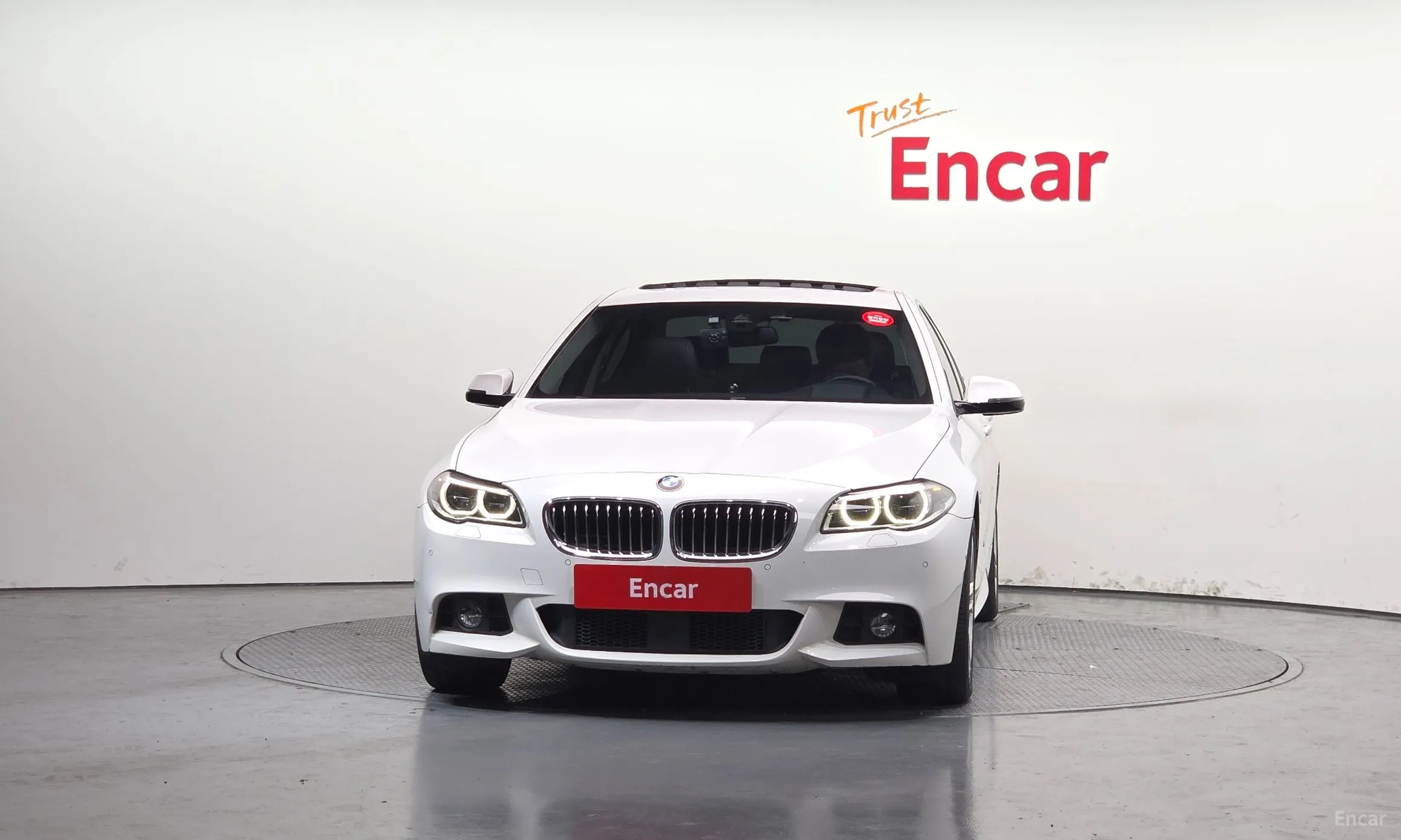 BMW 5 Series (F10) превью 3