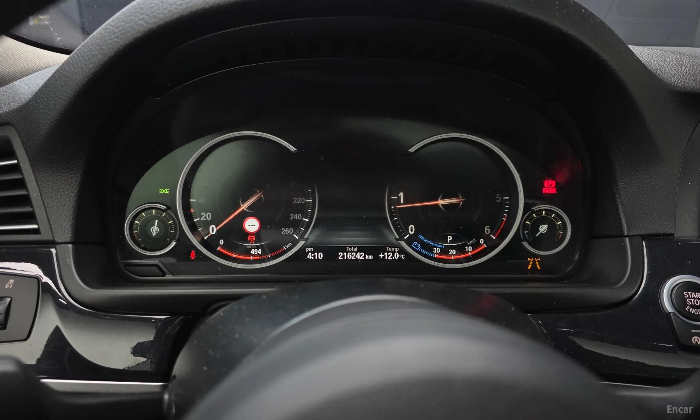 BMW 5 Series (F10) превью 8