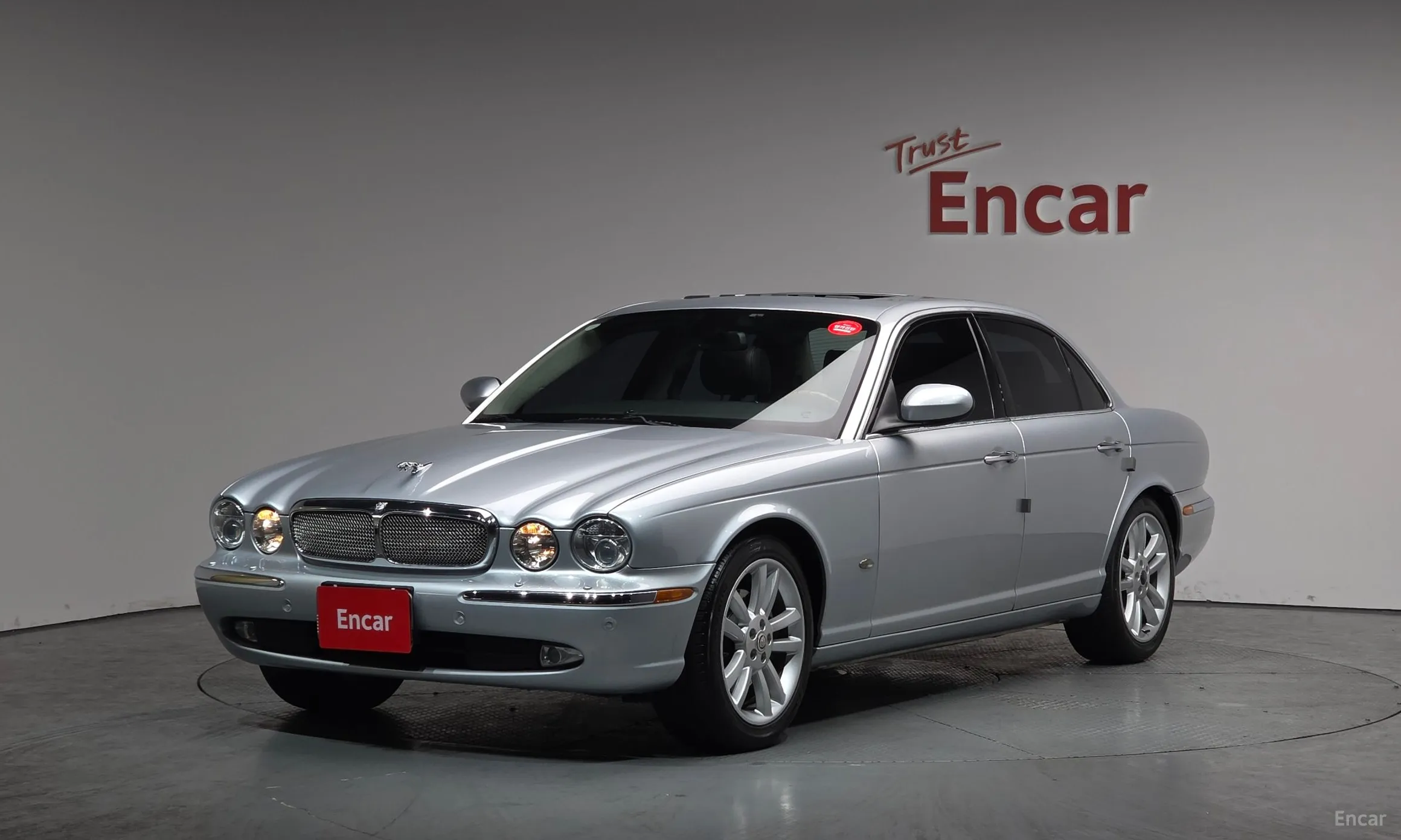 Jaguar New XJ