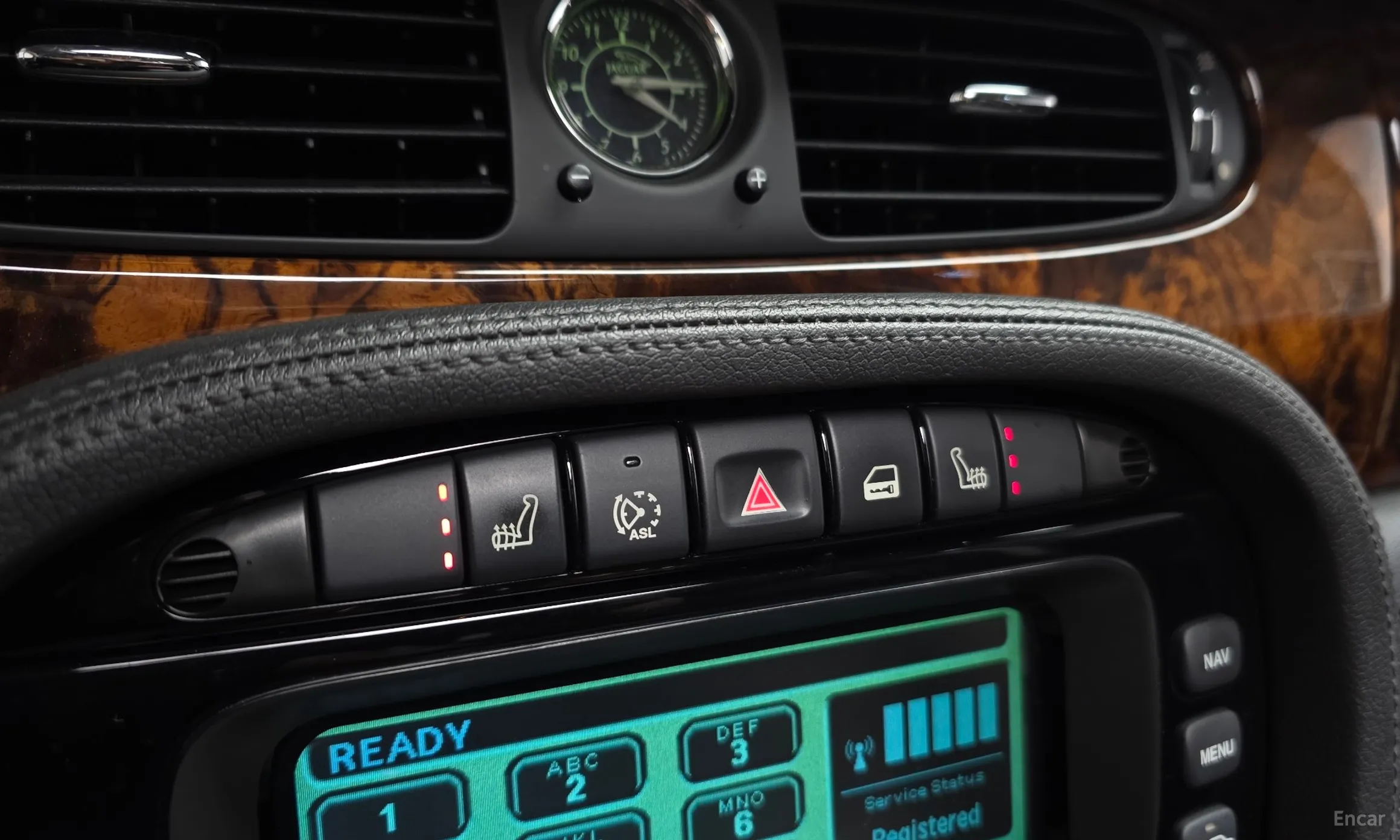 Jaguar New XJ превью 17