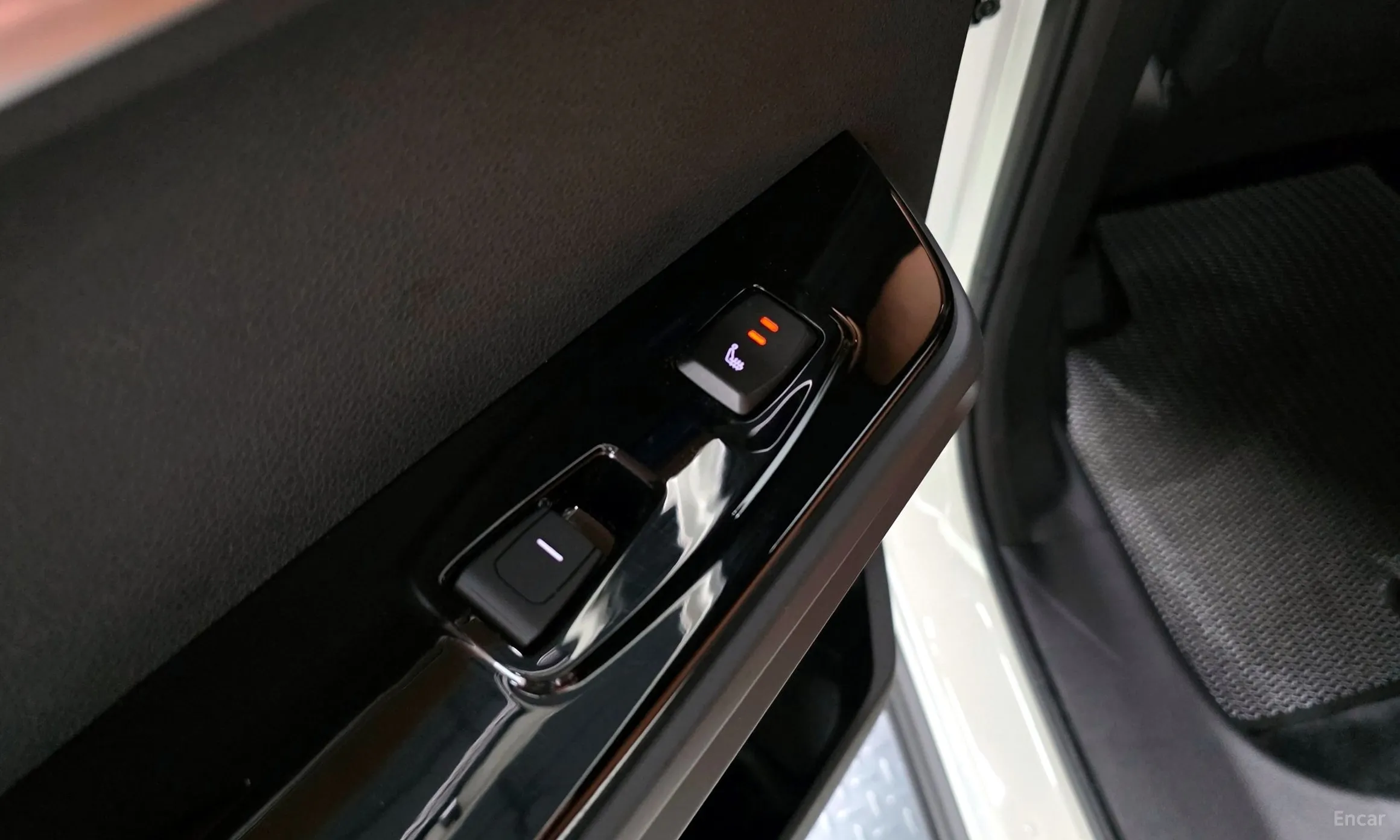KG Mobility (SsangYong) Torres превью 19
