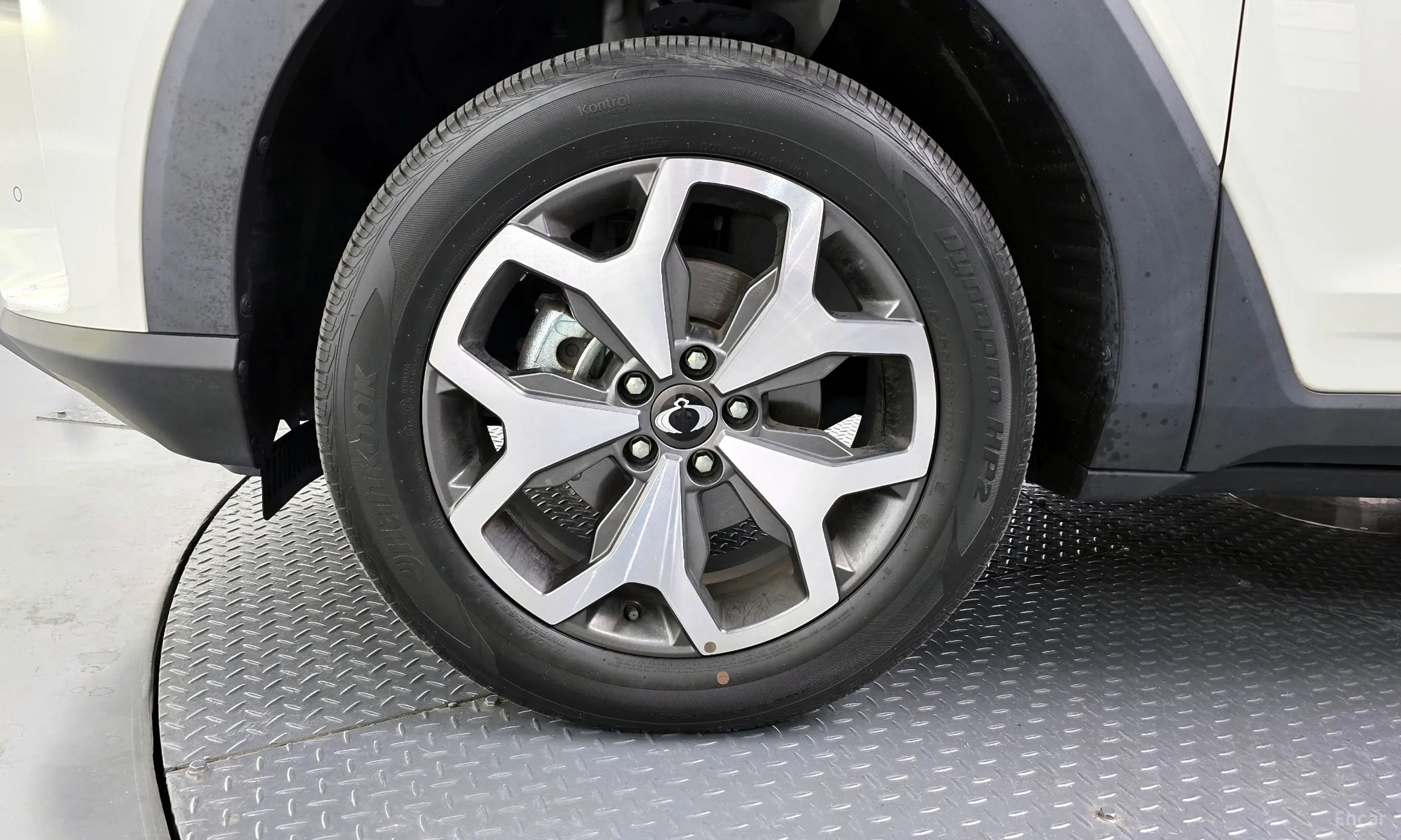 KG Mobility (SsangYong) Torres превью 5