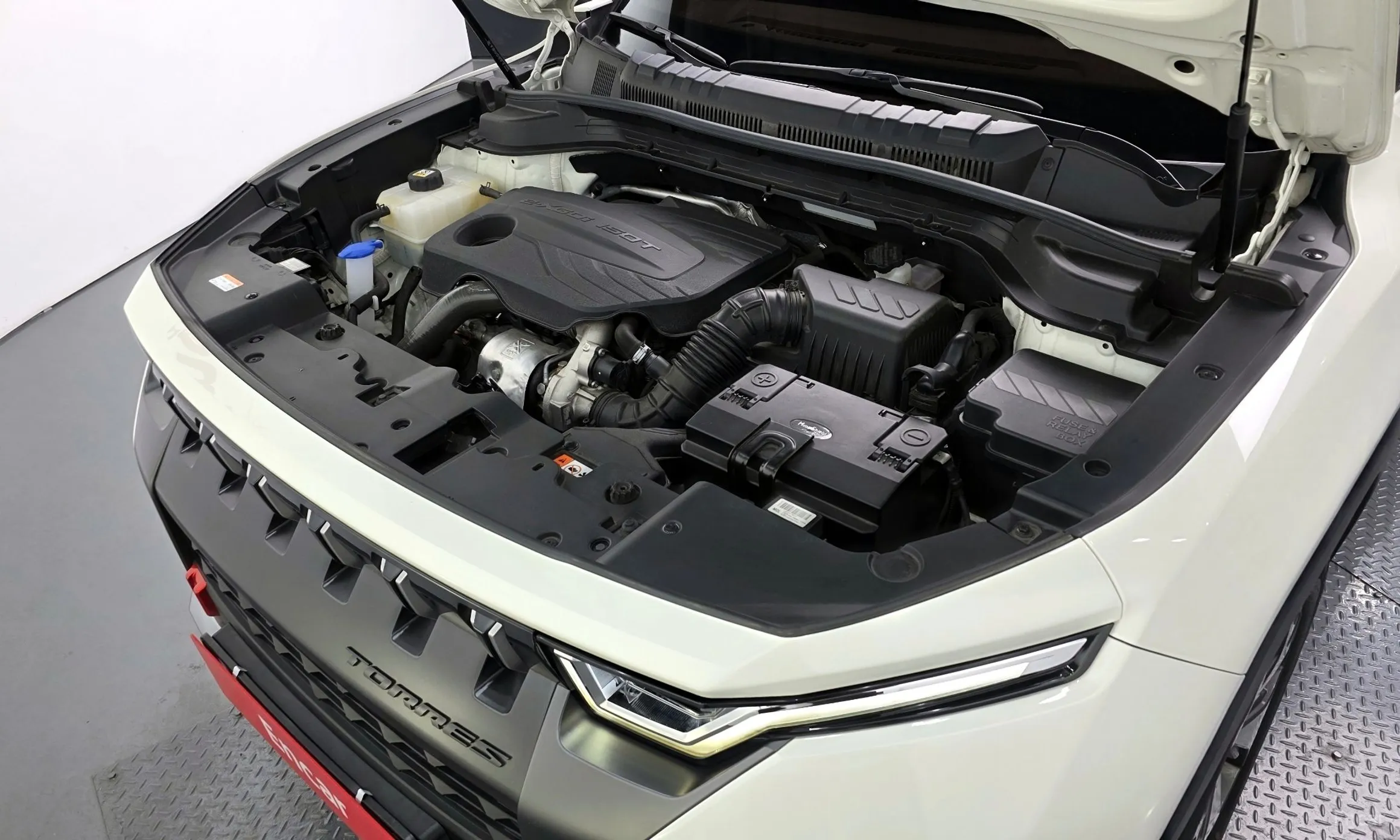 KG Mobility (SsangYong) Torres превью 6