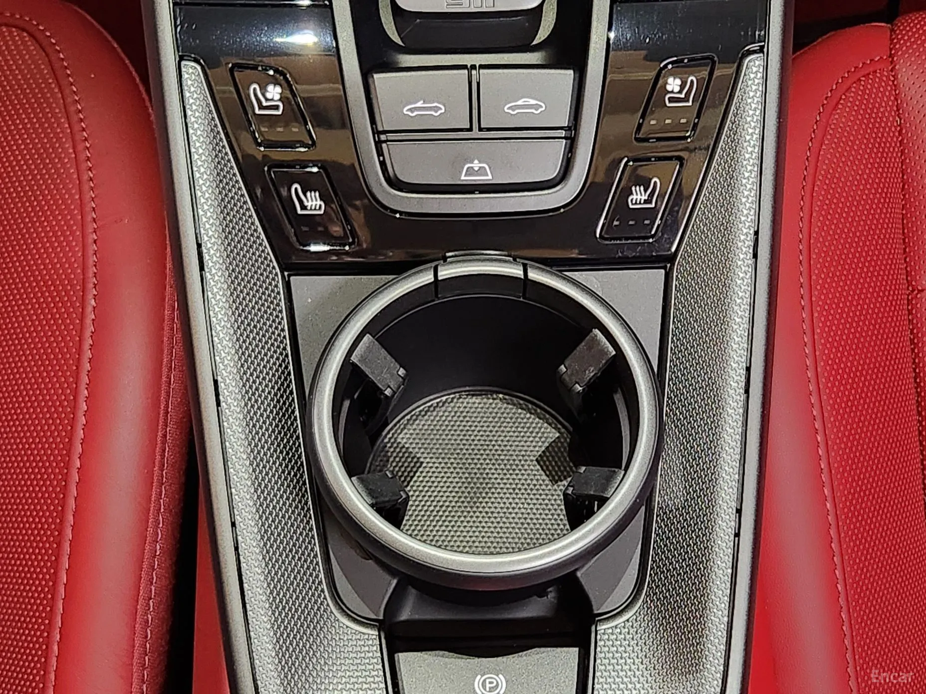 Porsche 911 (992) превью 10