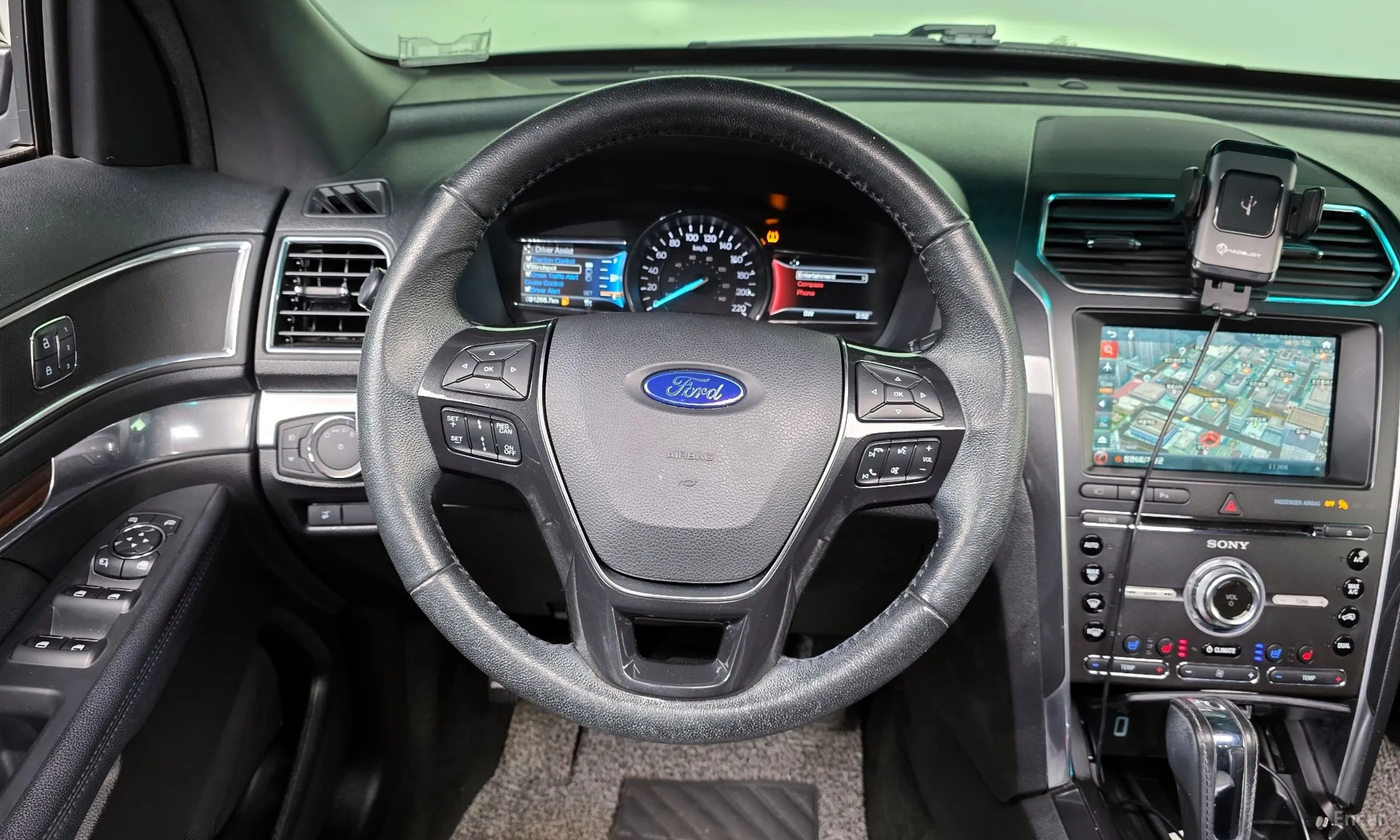 Ford Explorer превью 13