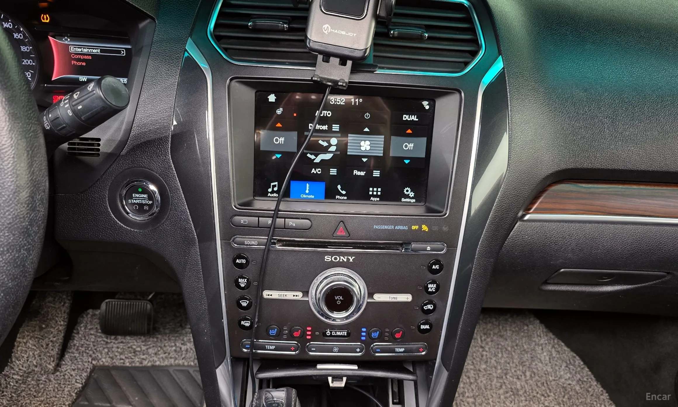 Ford Explorer превью 14
