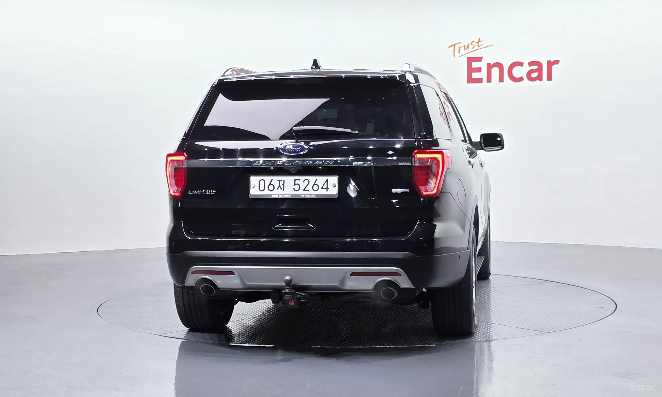 Ford Explorer превью 4