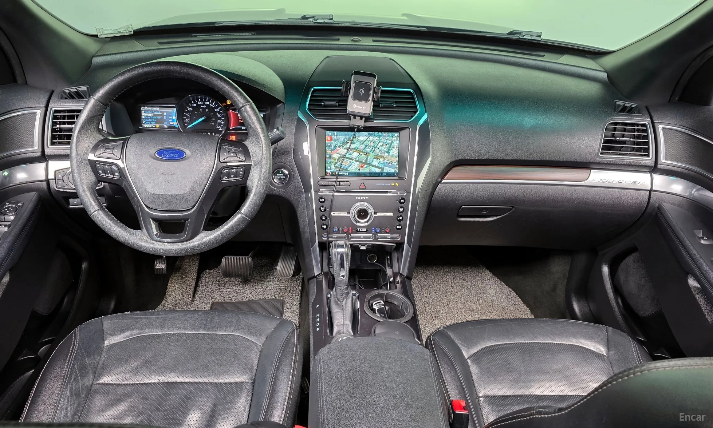 Ford Explorer превью 7