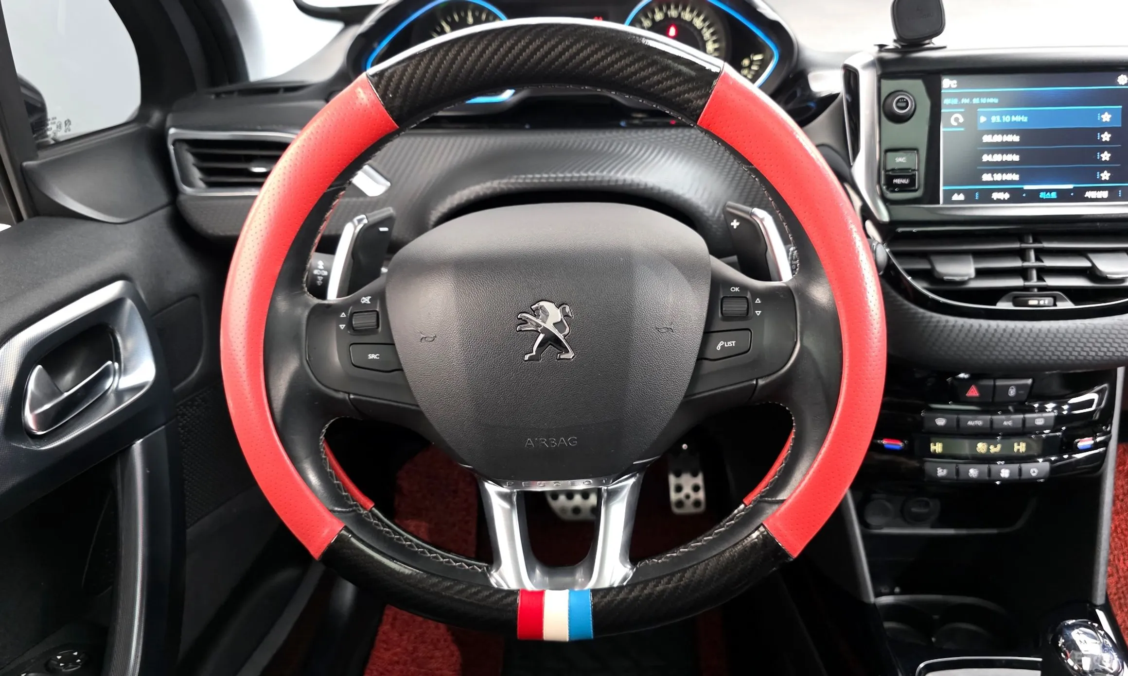 Peugeot 2008. превью 14