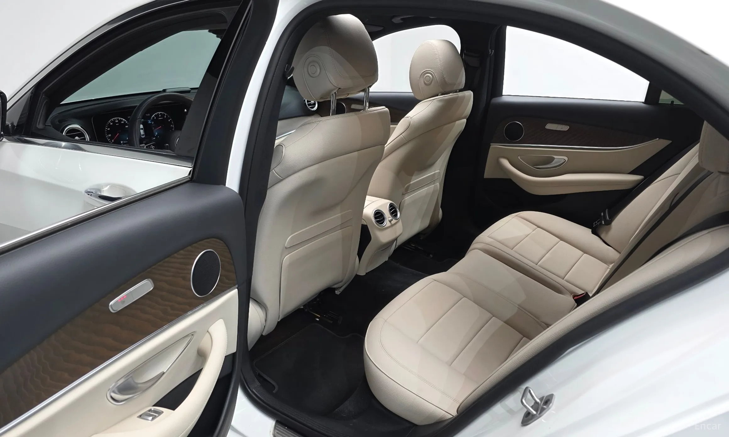 Mercedes Benz E-Class W213 превью 11