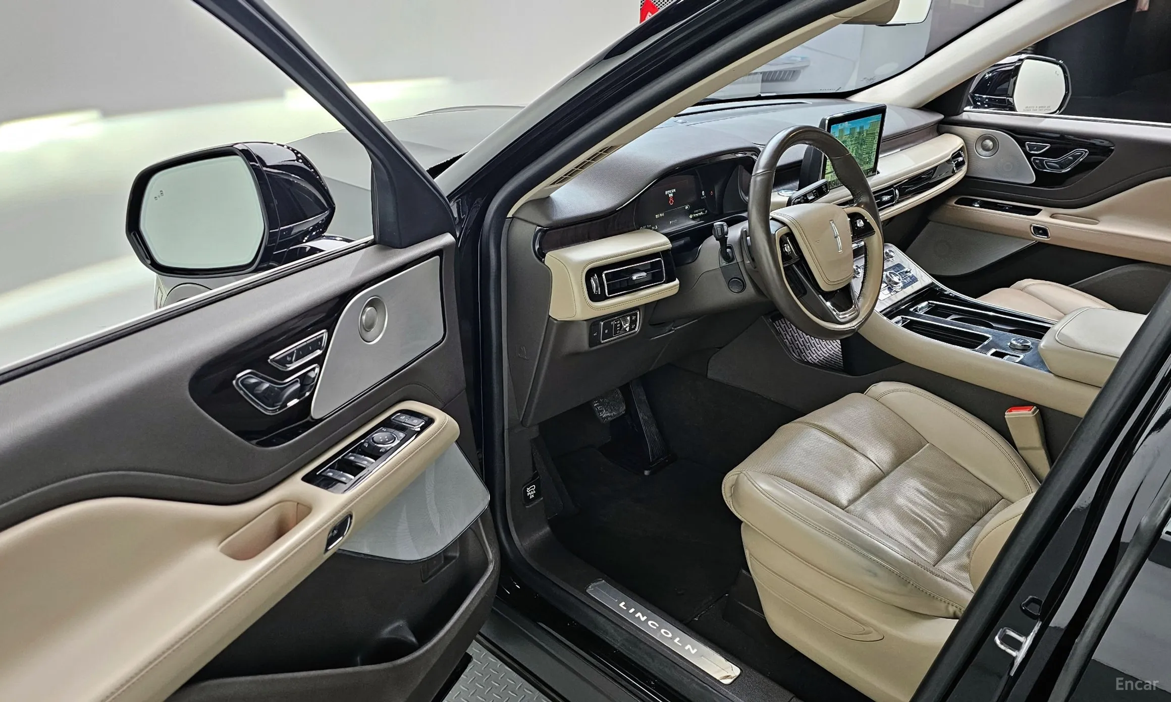 Lincoln Aviator 2nd Generation превью 11