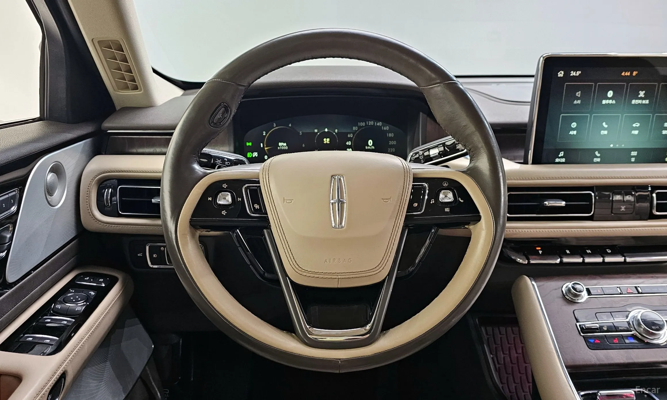 Lincoln Aviator 2nd Generation превью 13