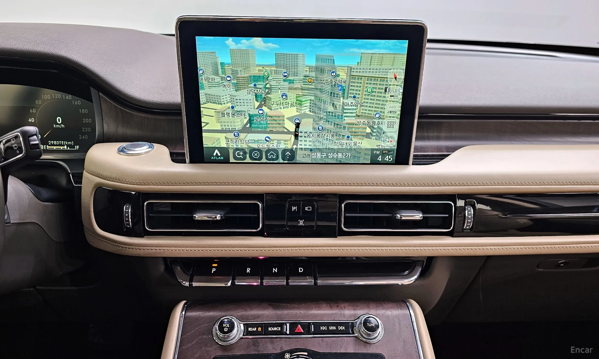 Lincoln Aviator 2nd Generation превью 15