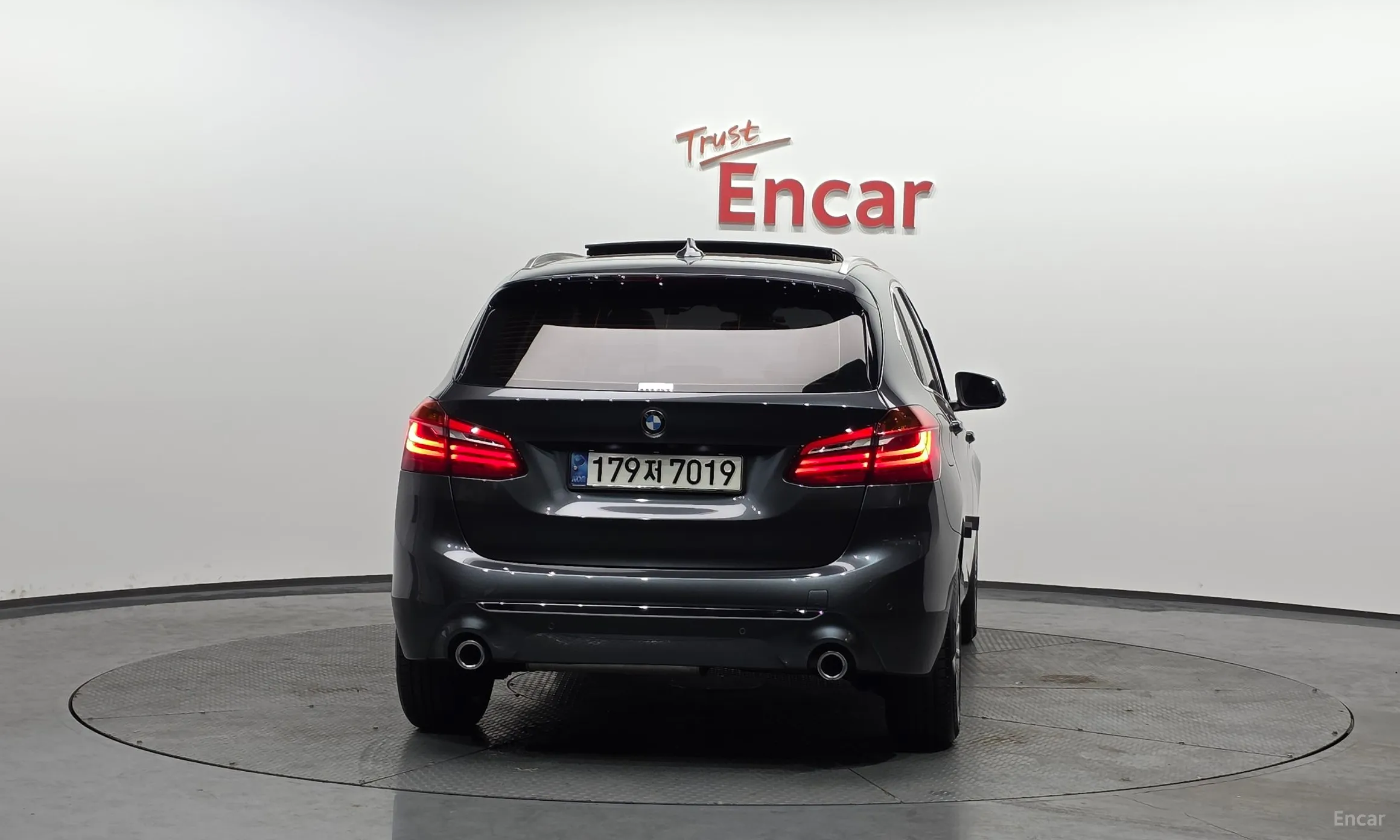 BMW 2-Series Active Tourer (F45) превью 4