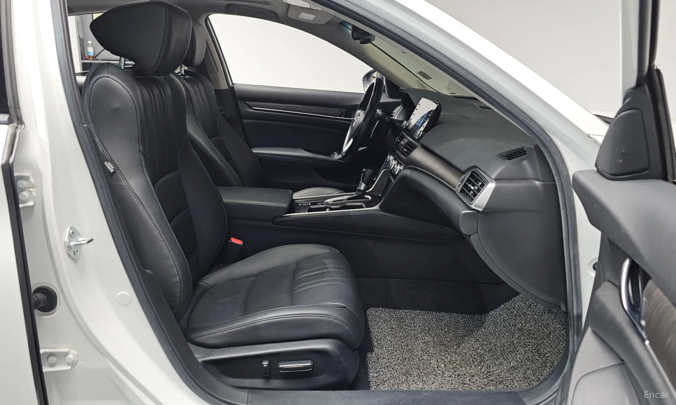 Honda Accord 10th Generation превью 11