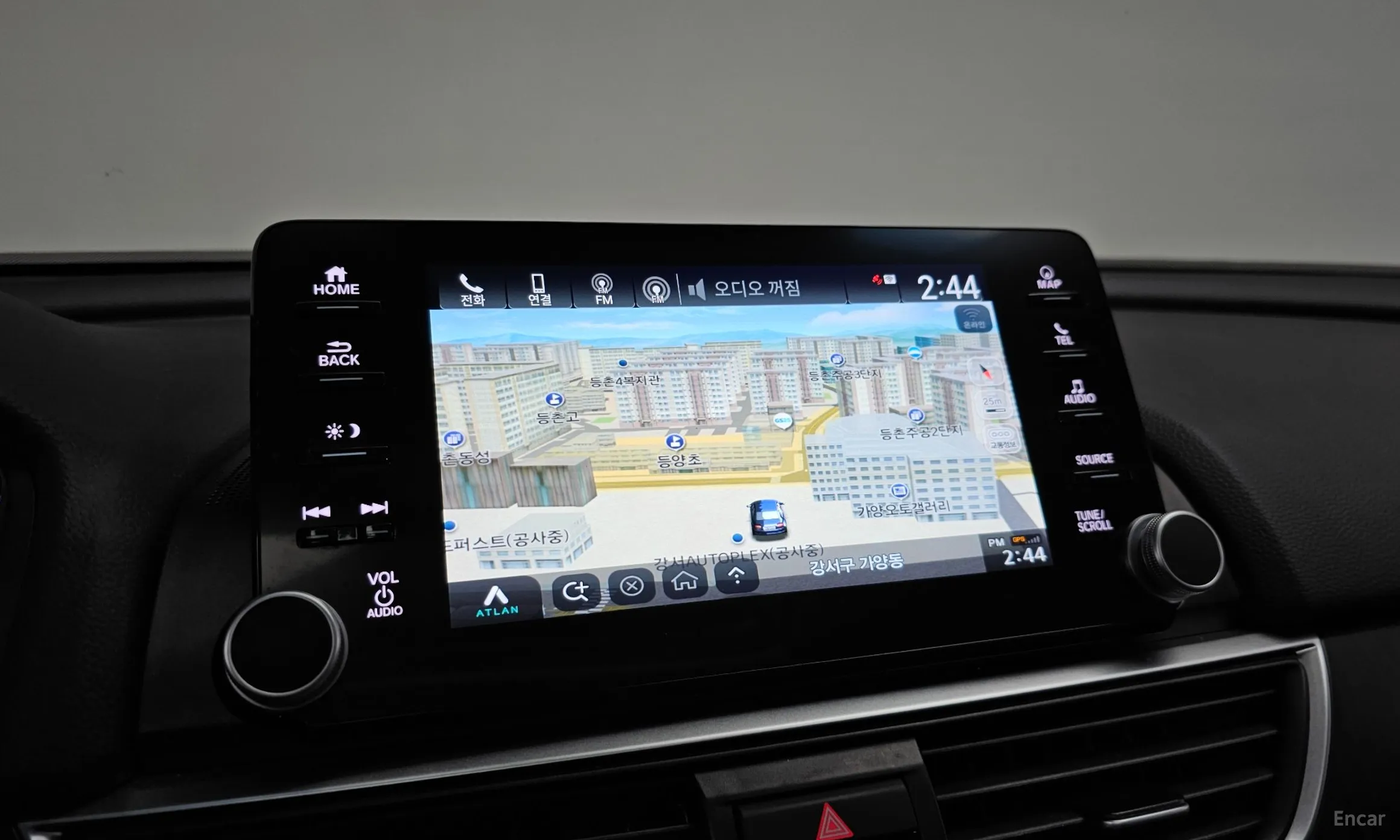 Honda Accord 10th Generation превью 14