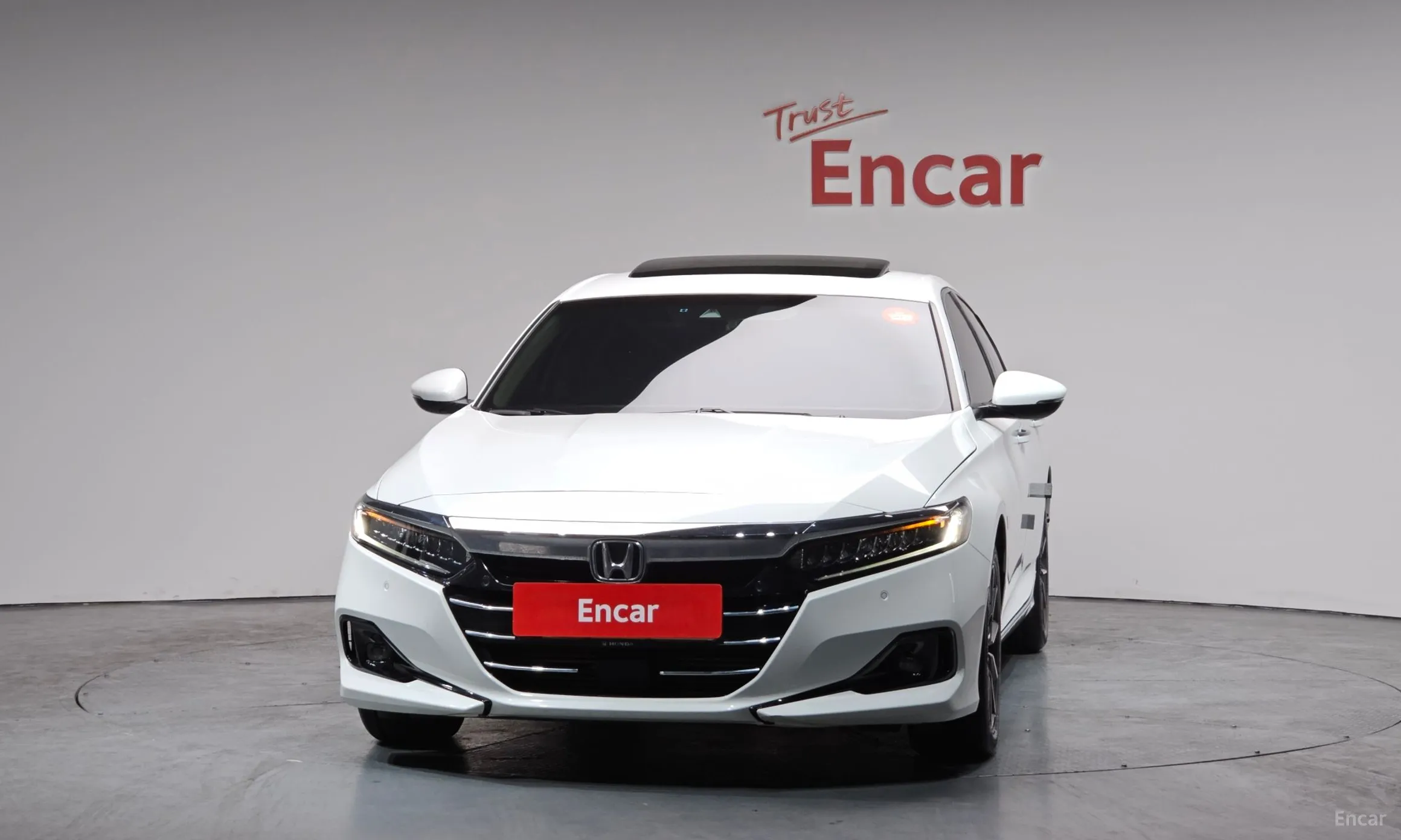 Honda Accord 10th Generation превью 3
