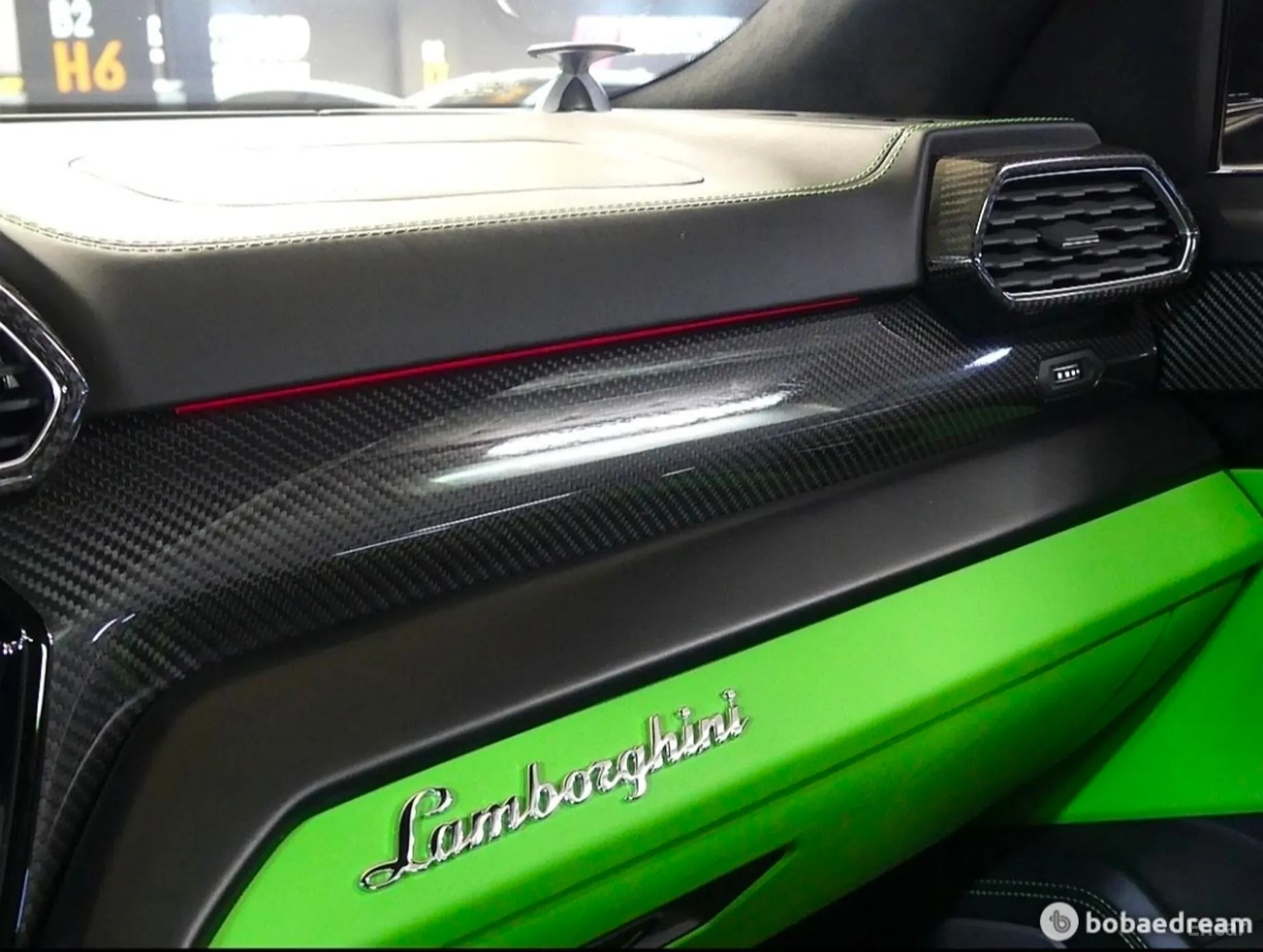 Lamborghini Urus превью 18