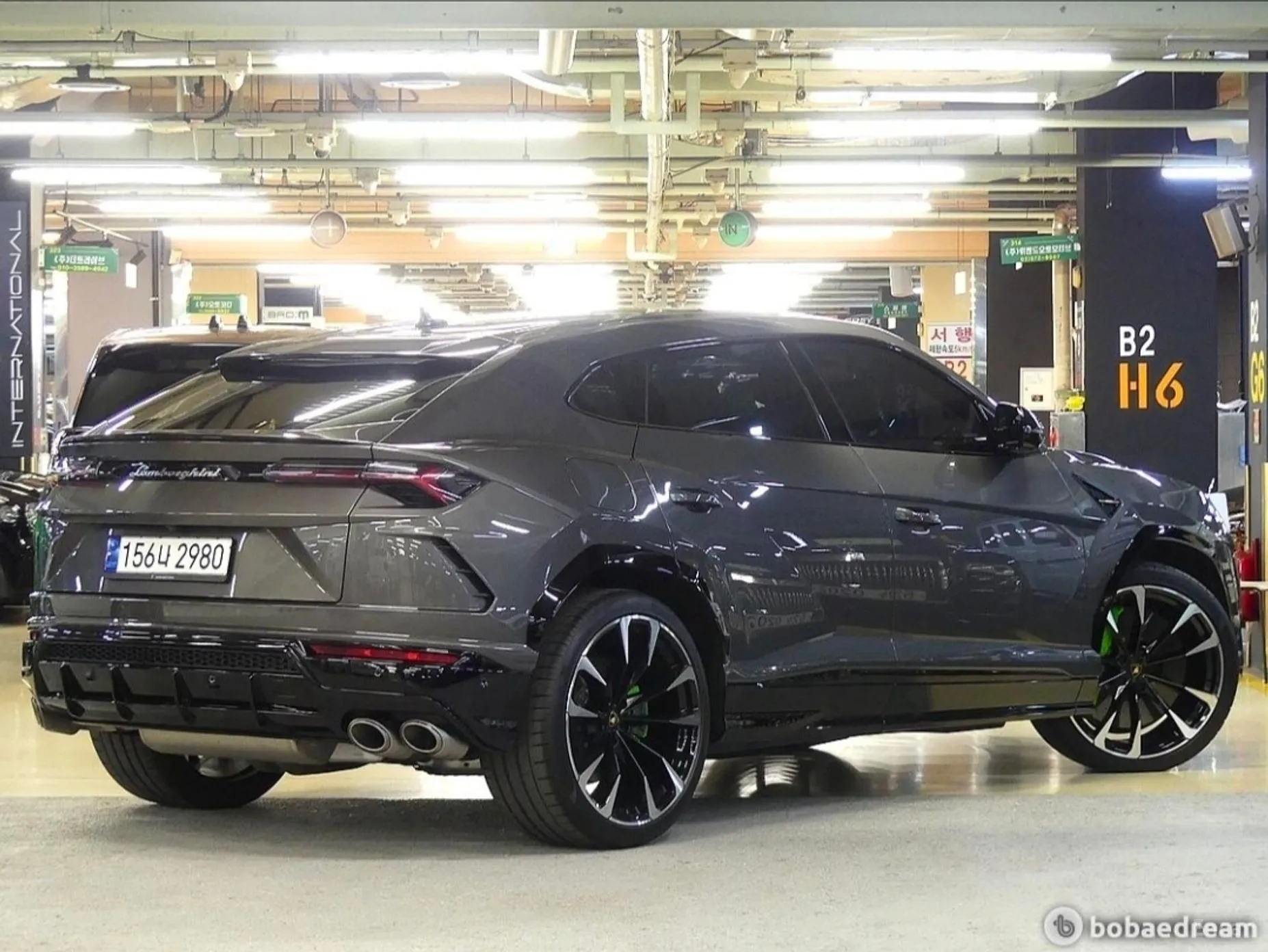 Lamborghini Urus превью 3