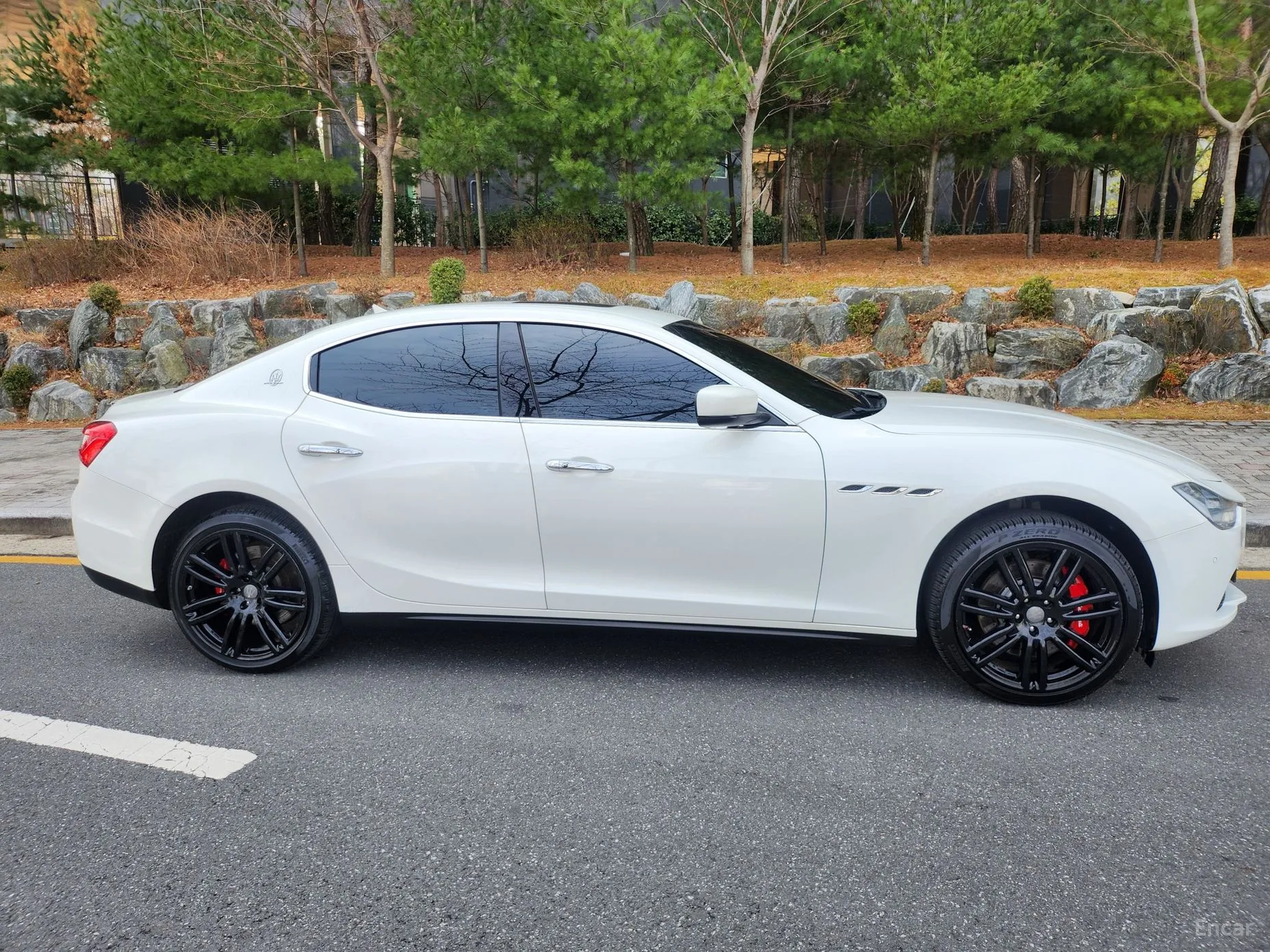 Maserati Ghibli превью 16