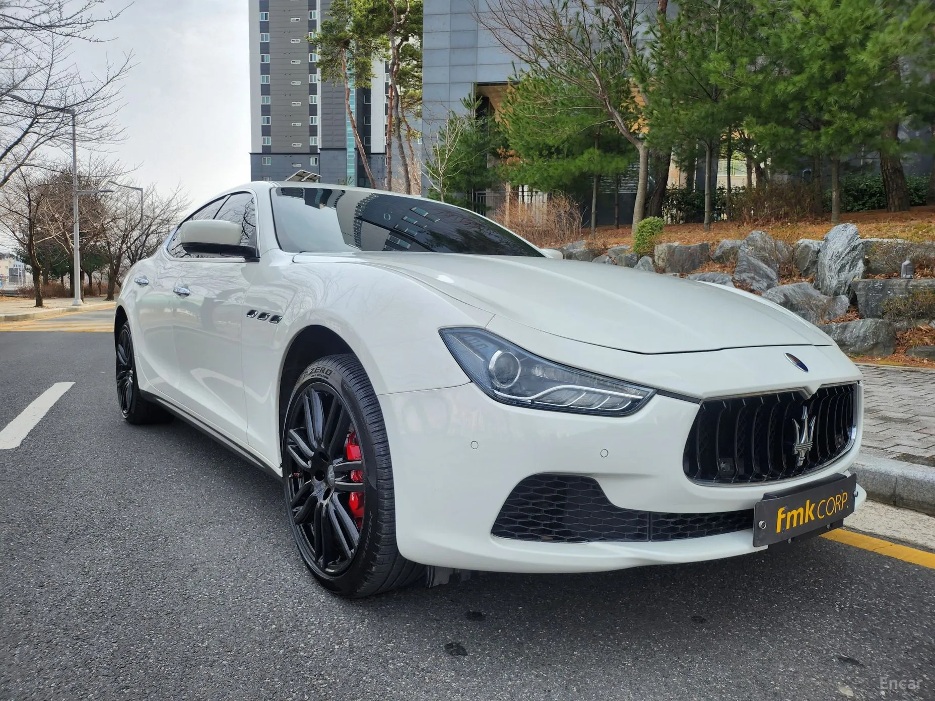 Maserati Ghibli превью 18