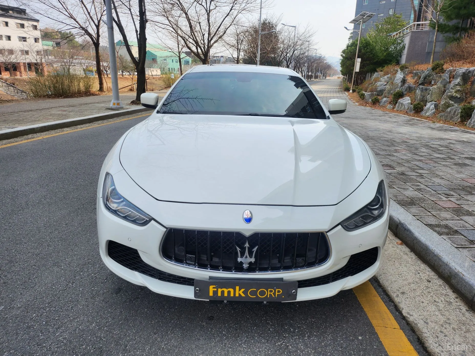 Maserati Ghibli превью 3