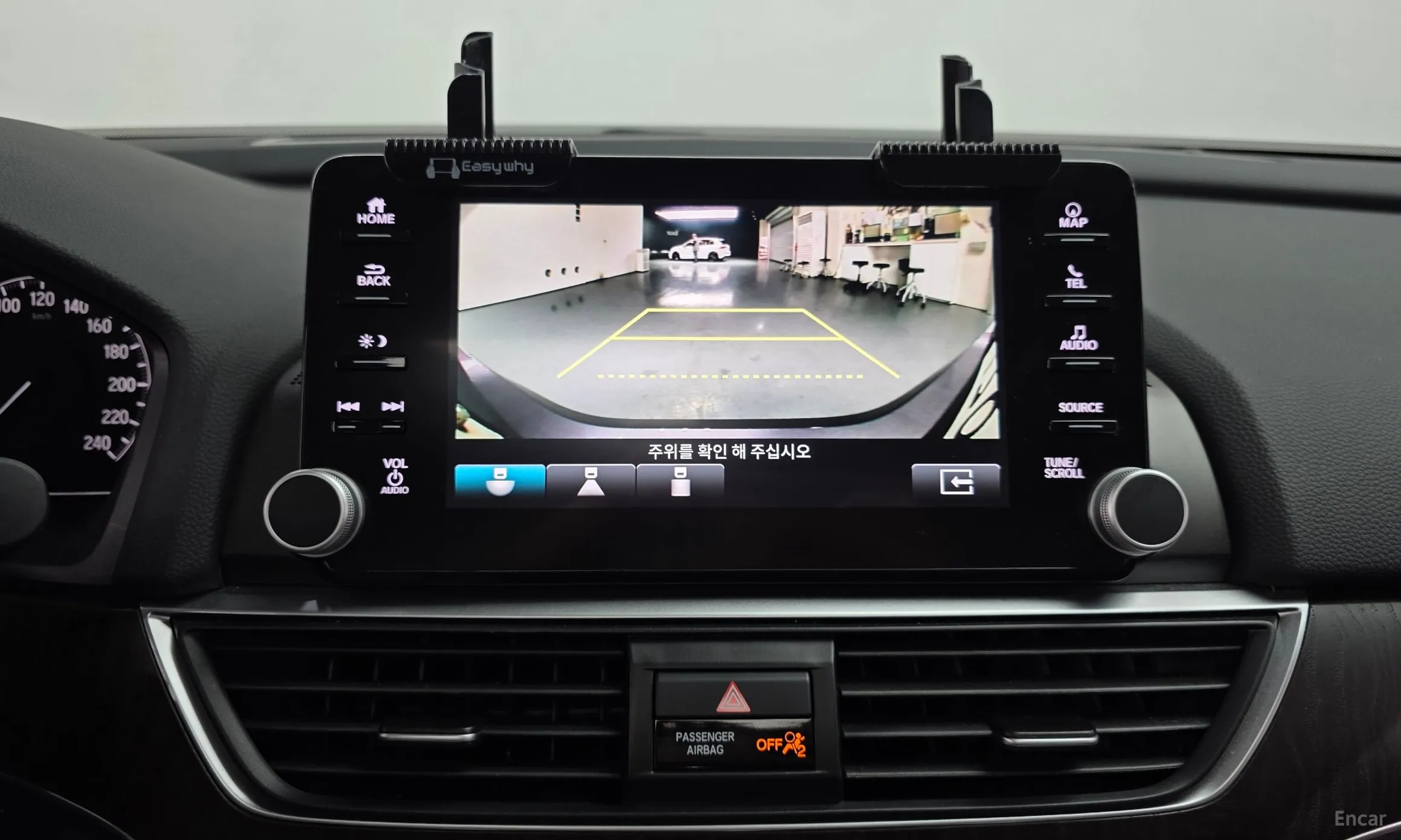Honda Accord 10th Generation превью 14