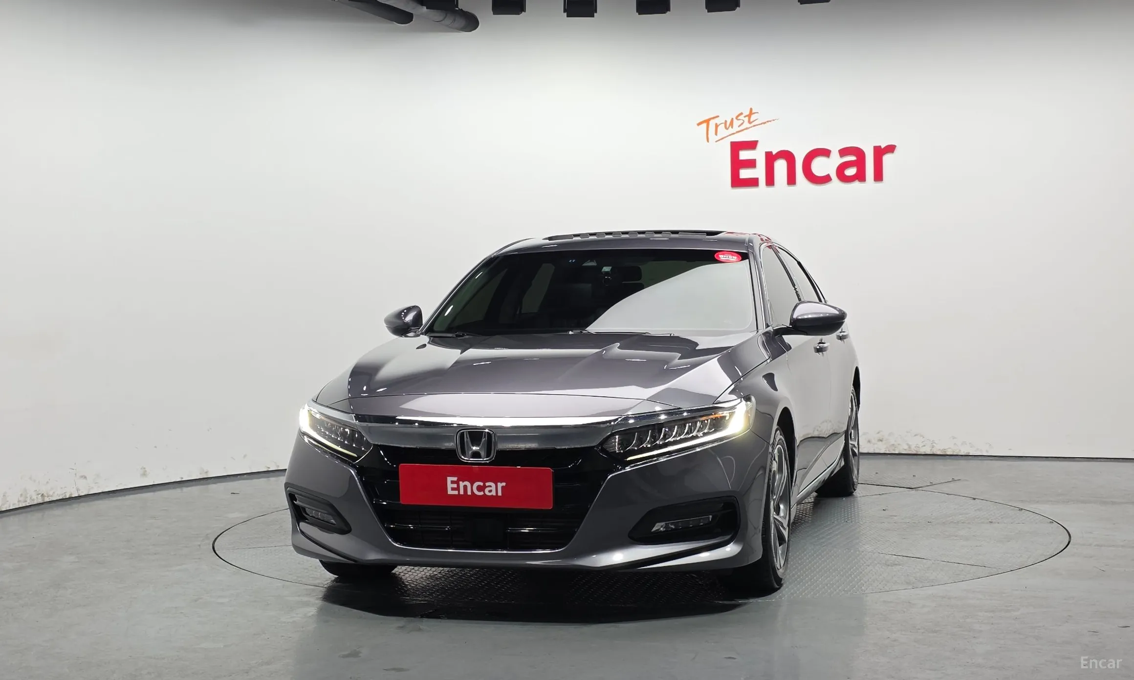 Honda Accord 10th Generation превью 3