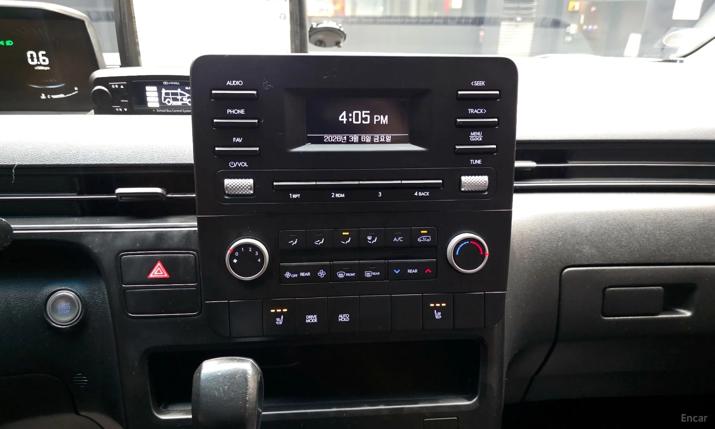 Hyundai Staria превью 15