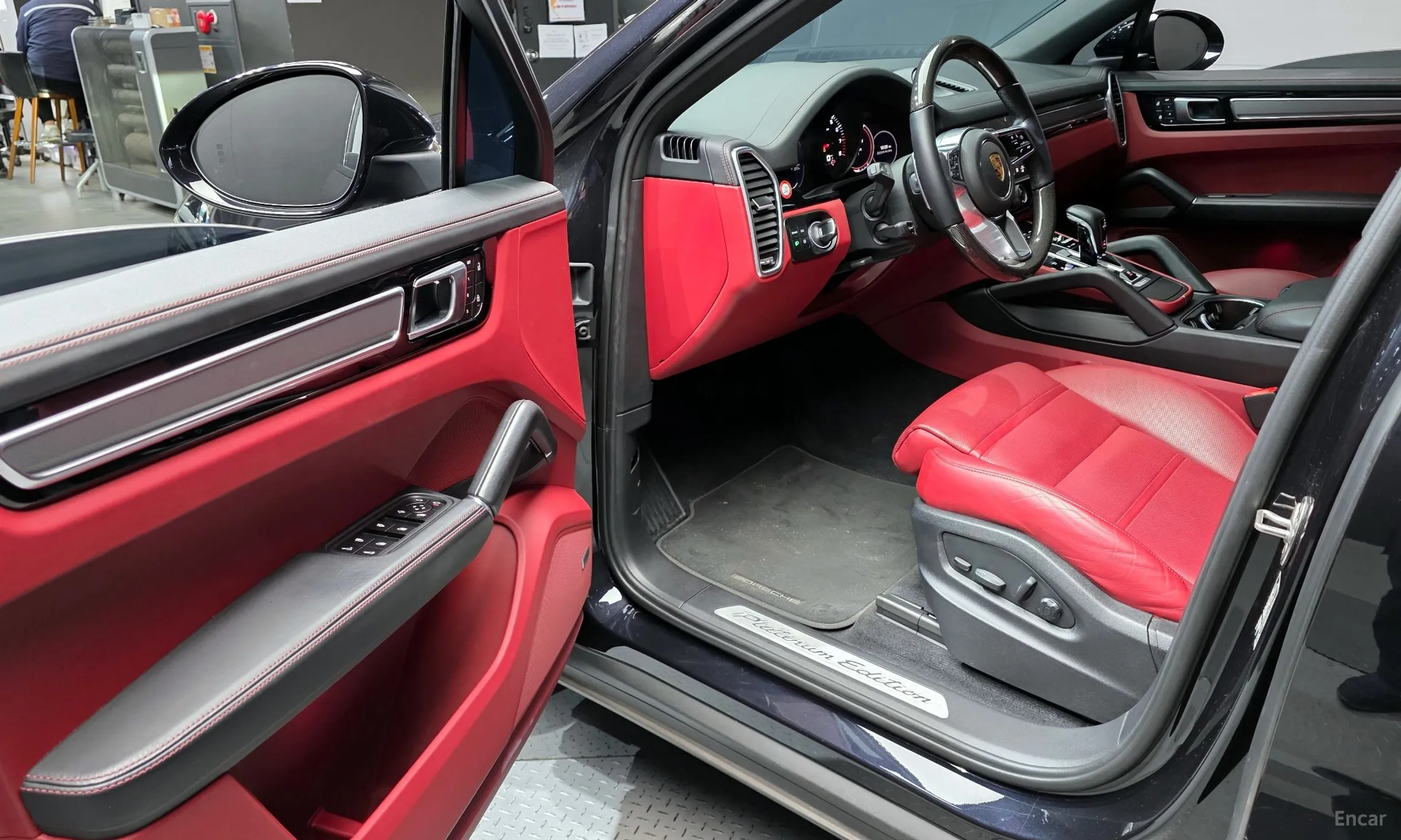 Porsche Cayenne (PO536) превью 11