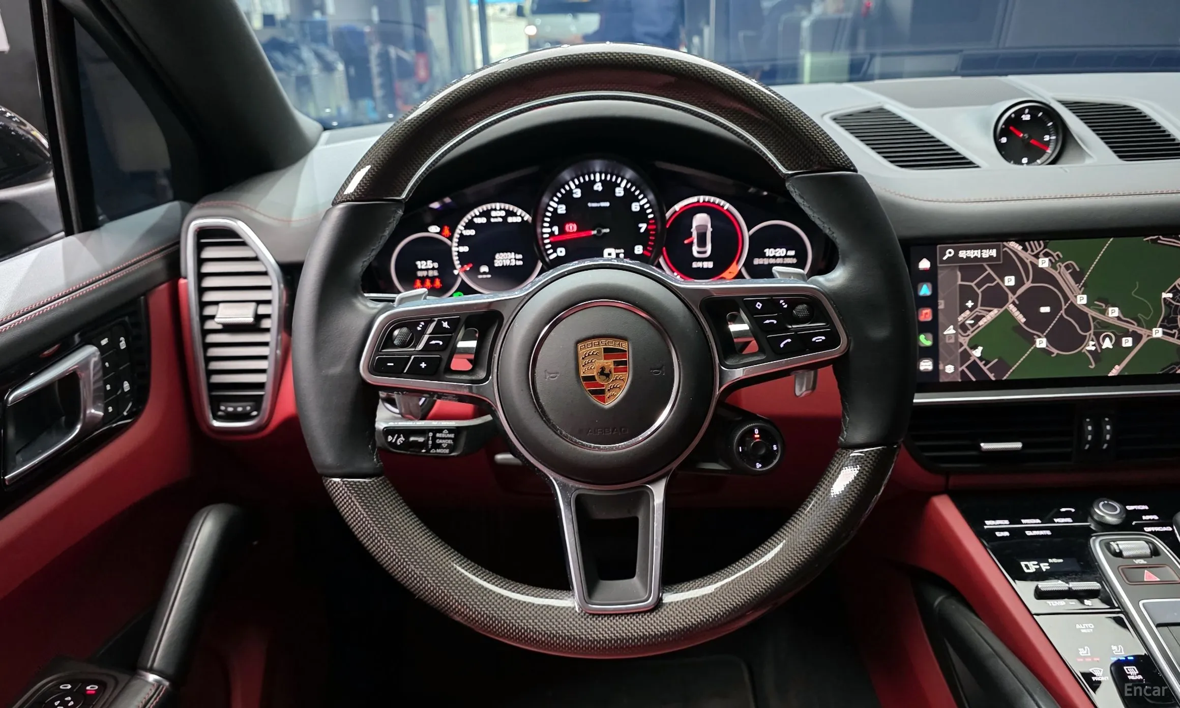 Porsche Cayenne (PO536) превью 13