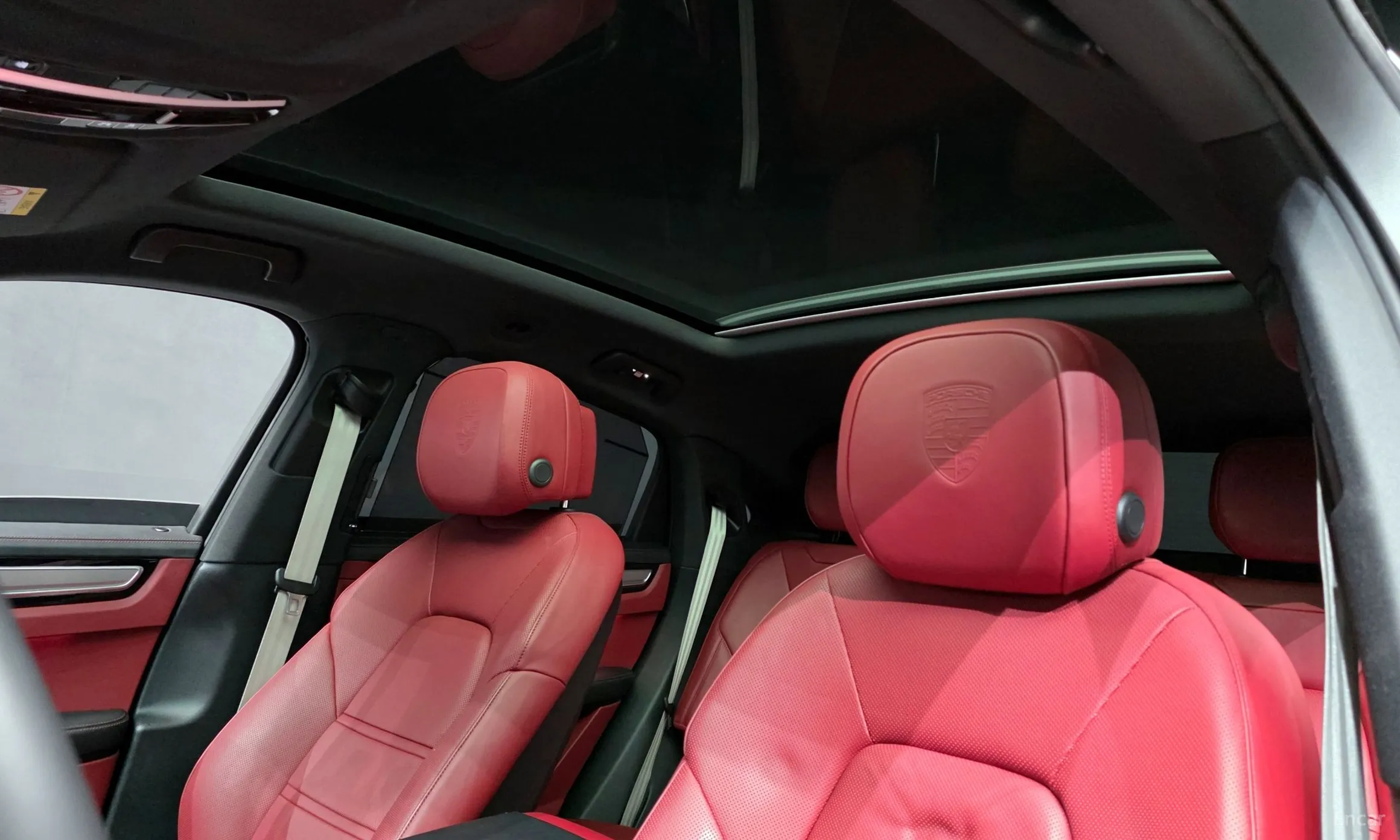 Porsche Cayenne (PO536) превью 19
