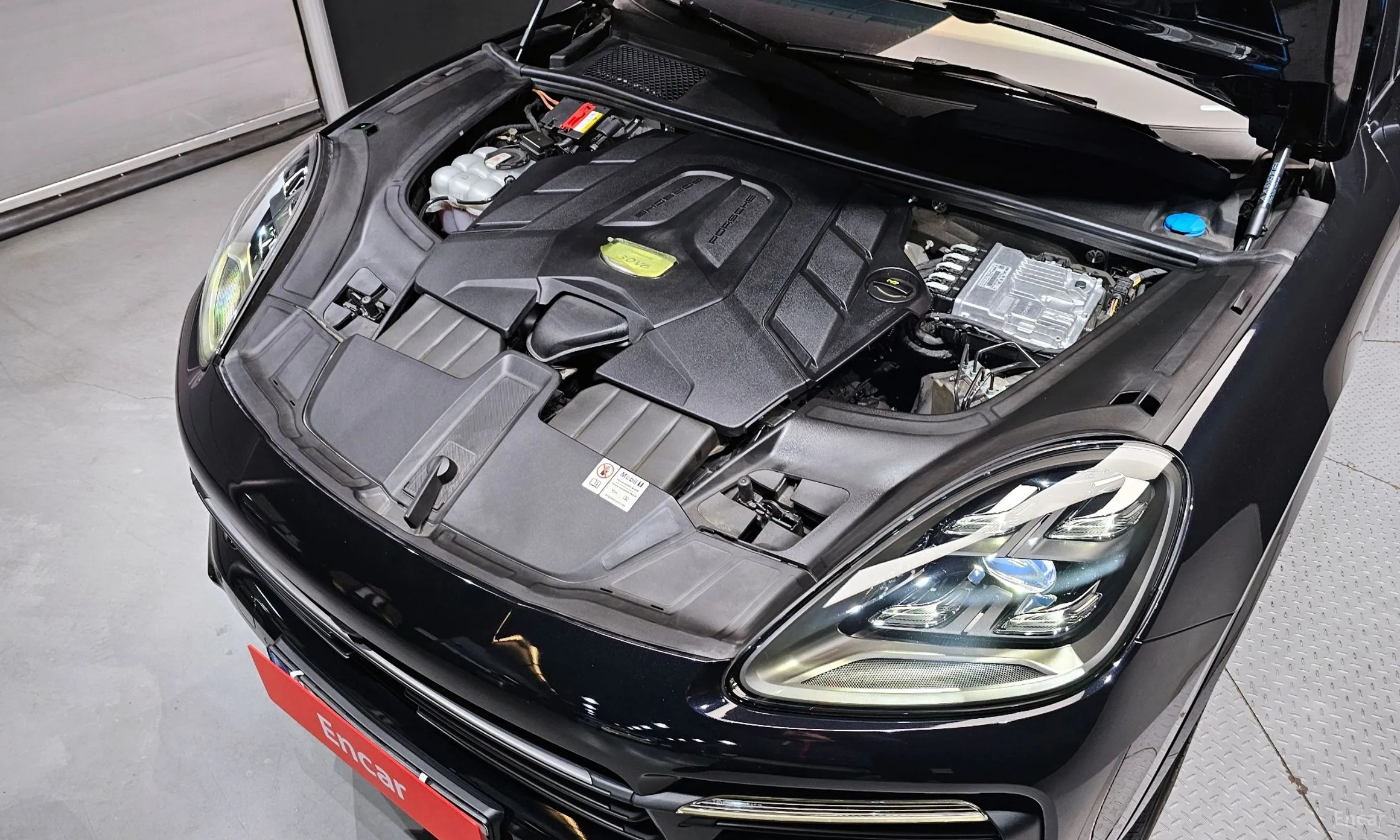 Porsche Cayenne (PO536) превью 6